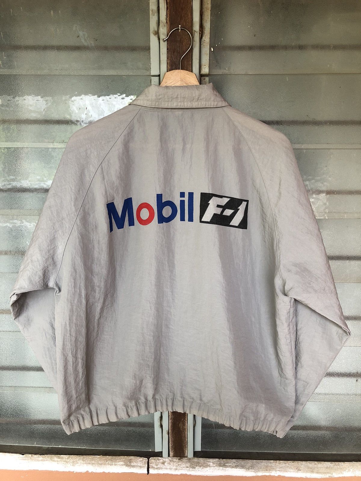 Formula 1 × Japanese Brand × Vintage Vintage Racing Mobil F-1 Light Jacket Size US L / EU 52-54 / 3 - 7 Thumbnail