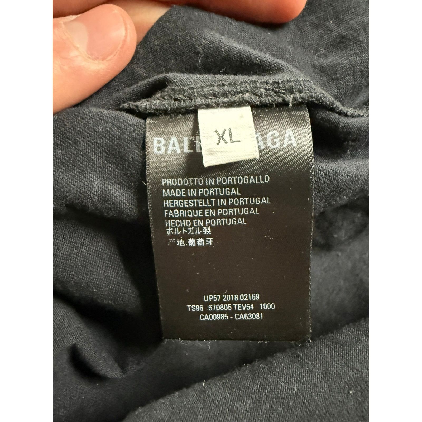 Balenciaga Balenciaga Tee Black All Over Used XL Size US XL / EU 56 / 4 - 3 Thumbnail