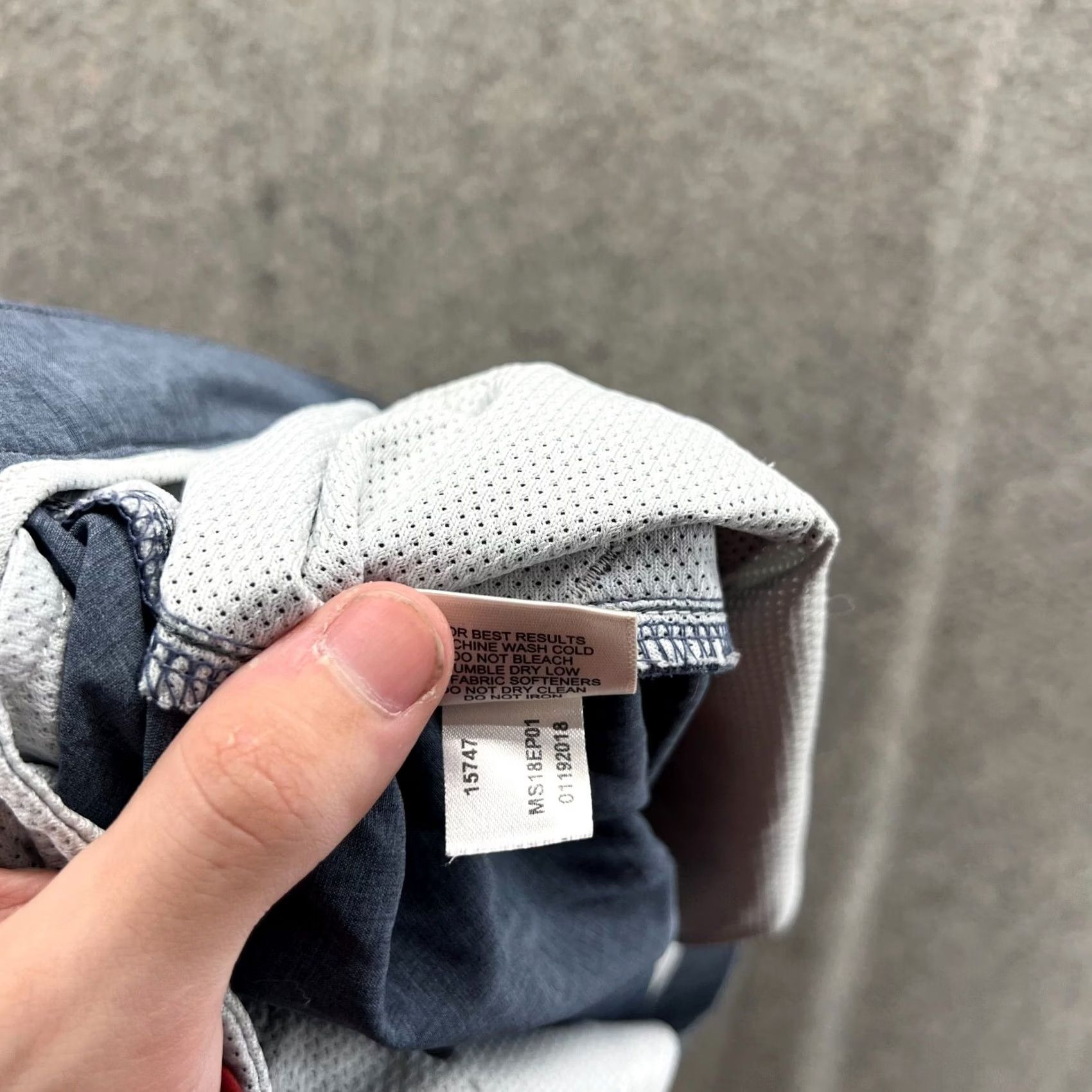Peter Millar Peter Millar Shorts Mens 34 Blue Crown Sport Chino Flat Front Performance Golf Casual Sports Stretch Chino Size US 34 / EU 50 - 4 Thumbnail