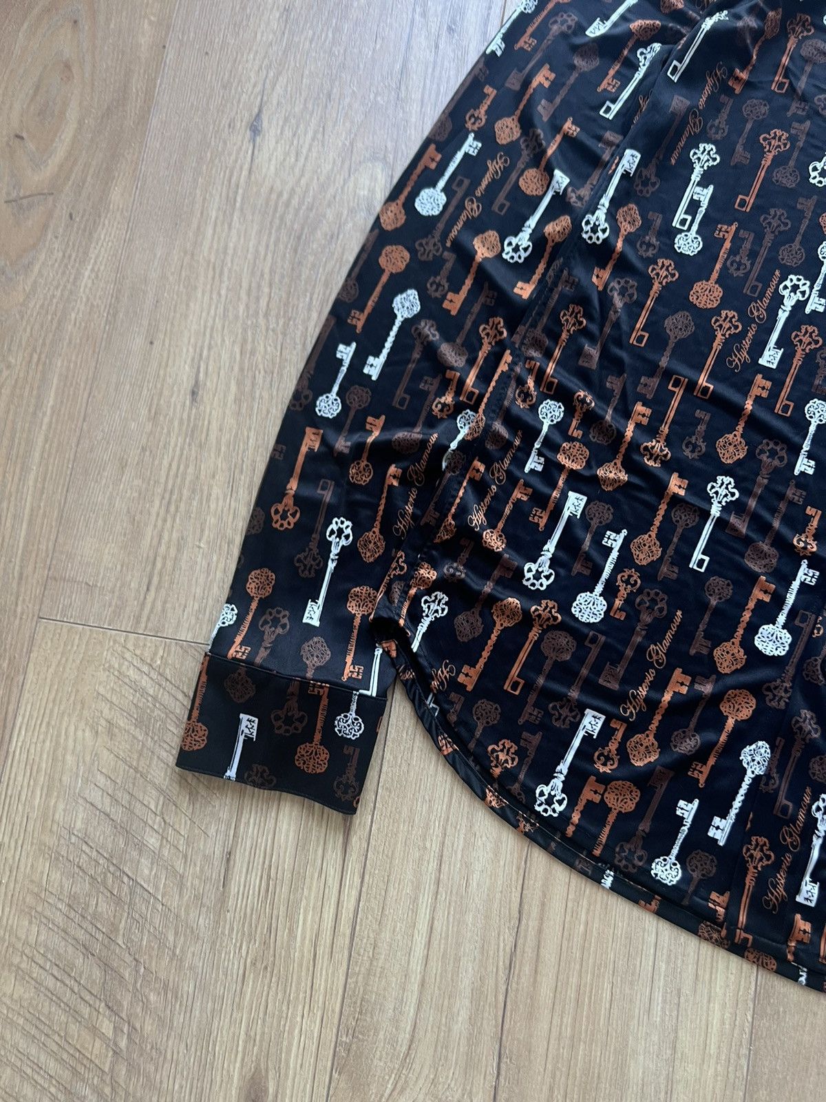 Hysteric Glamour HYSTERIC GLAMOUR JEYS LLAVES VINTAGE OLD MONEY SILK SHIRT Size US M / EU 48-50 / 2 - 2 Thumbnail