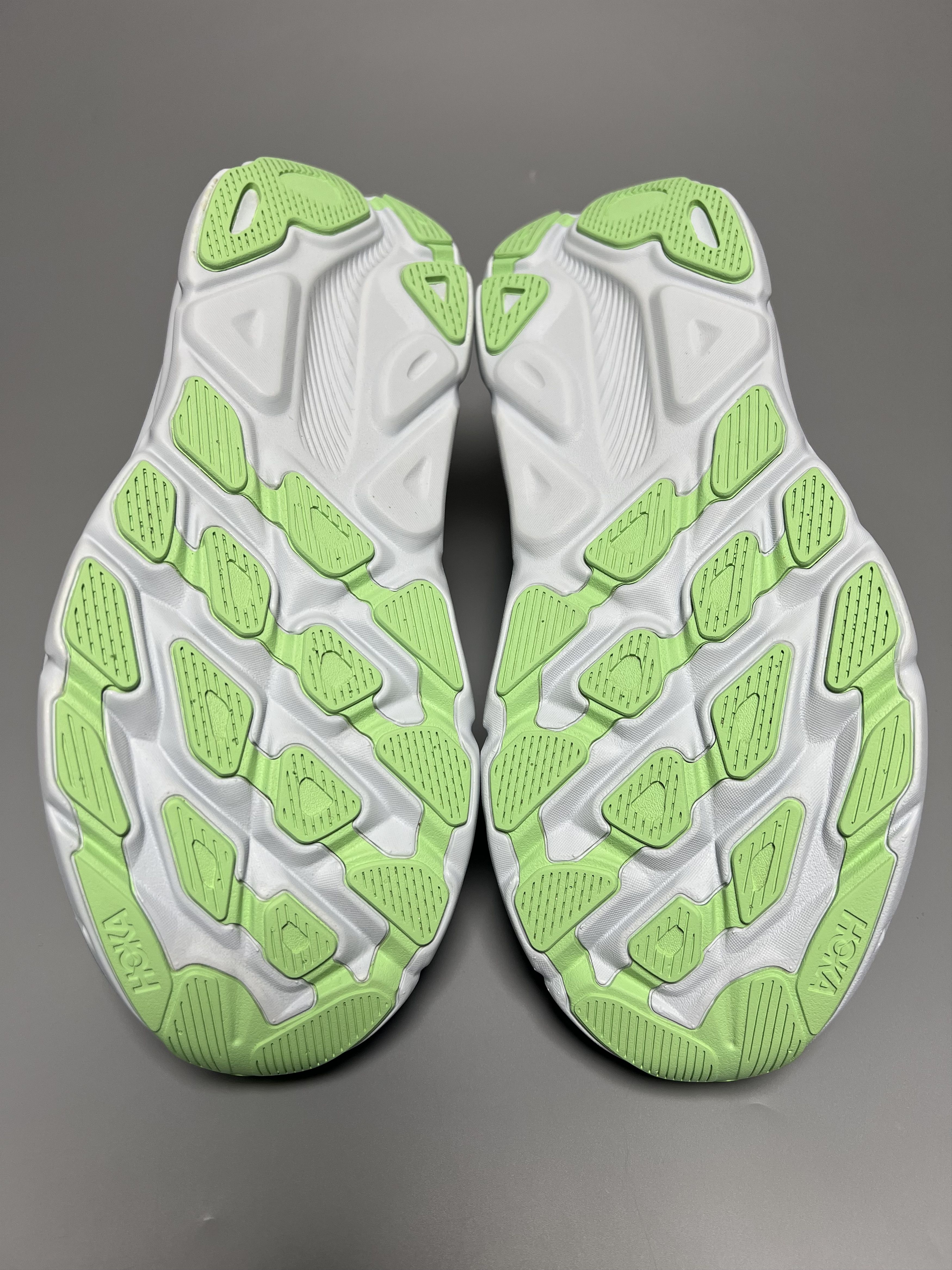 Hoka 11.5EE Hoka One One Clifton 9 Wide Running Shoes 1132210-DLL Size US 11.5 / EU 44-45 - 14 Thumbnail