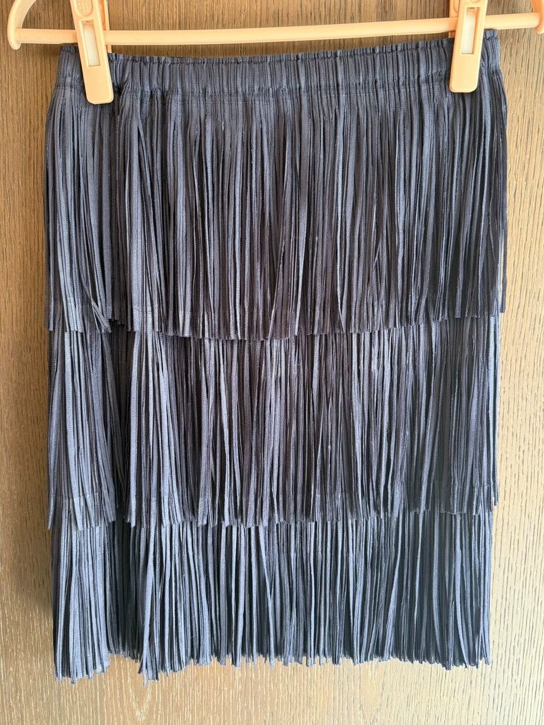 Issey Miyake Issey Miyake size:3 Black fringed skirt Size 42" / US 20 - 2 Thumbnail