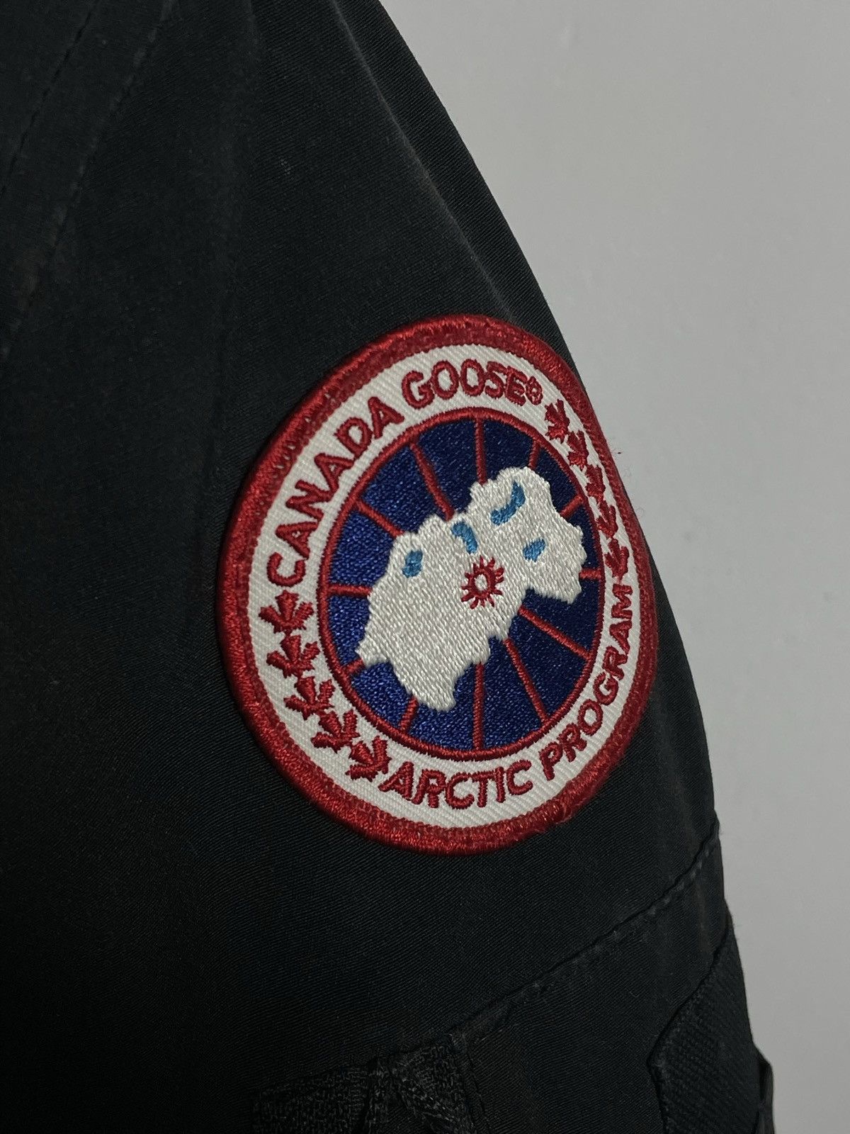 Canada Goose × Vintage Canada Goose Montebello Puffer Jacket Down Coat Outdoor Warm Size M / US 6-8 / IT 42-44 - 5 Thumbnail