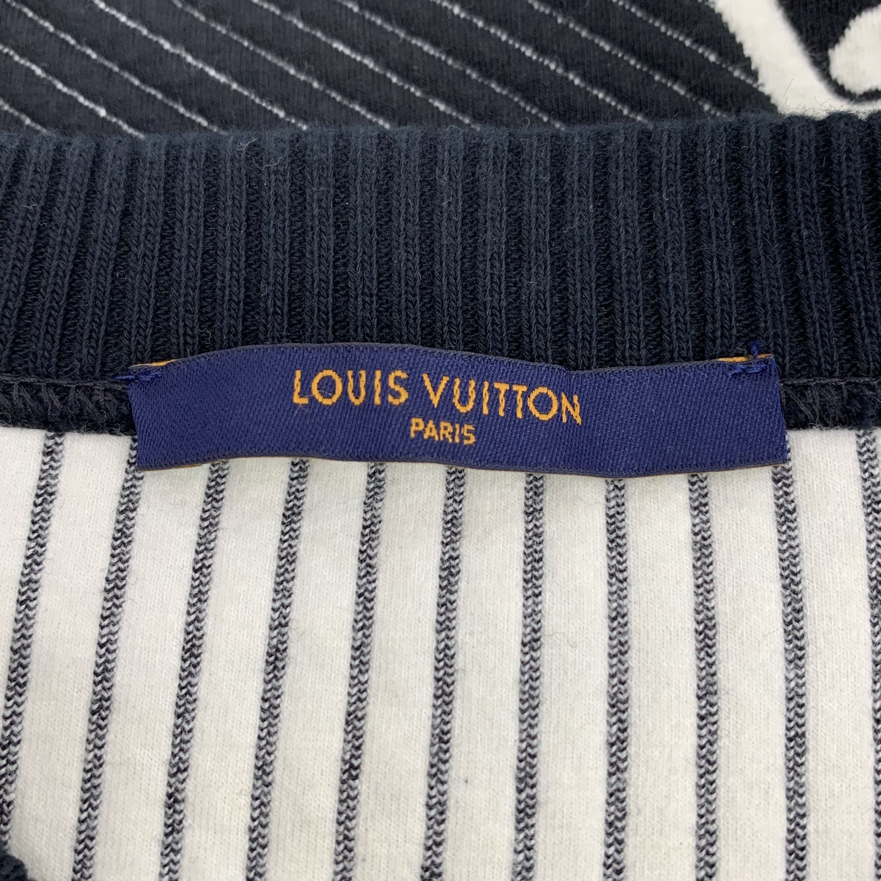 Louis Vuitton Louis Vuitton Sweatshirt – Black Crewneck (Size XS) Size XS / US 0-2 / IT 36-38 - 2 Thumbnail