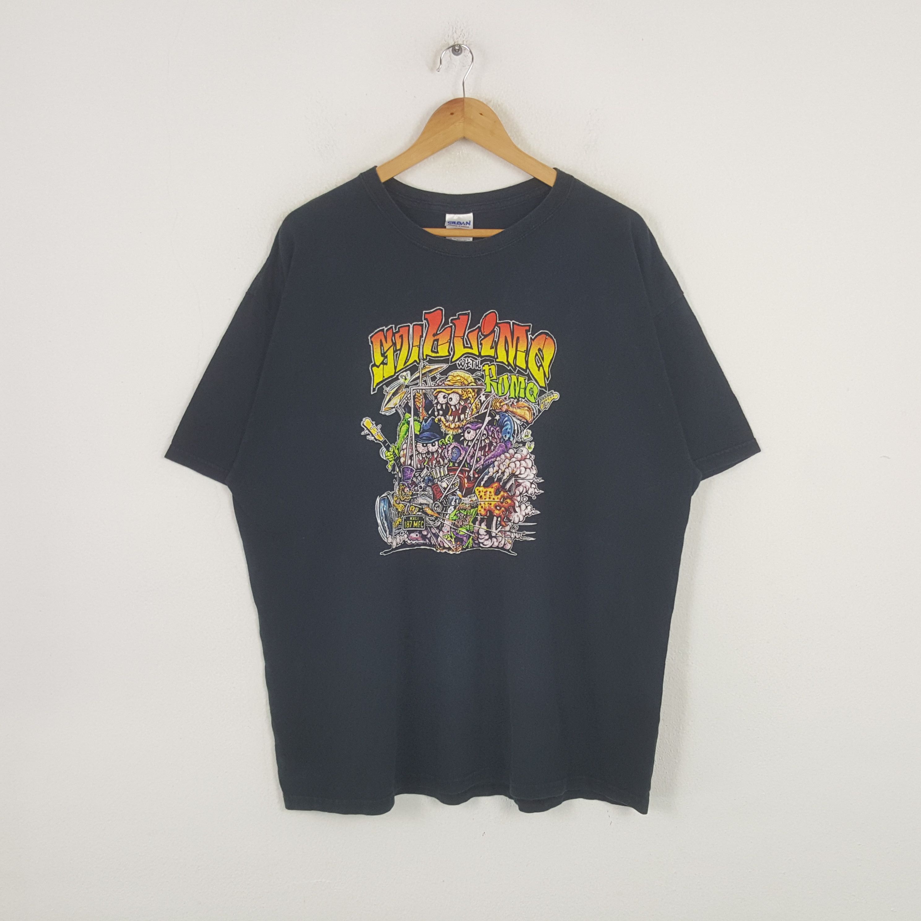 Band Tees Vintage Sublime With Rome Tour 2010 Rock Tshirt RR15 Size US XXL / EU 58 / 5 - 1 Thumbnail