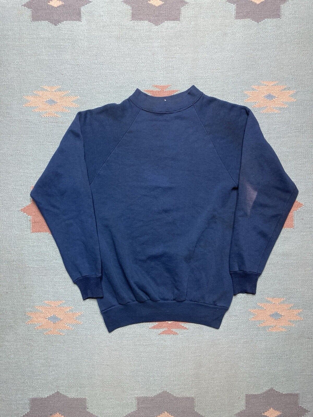 Vintage VTG 70s crewneck sweatshirt blank faded youth L adult small Size US S / EU 44-46 / 1 - 1 Thumbnail