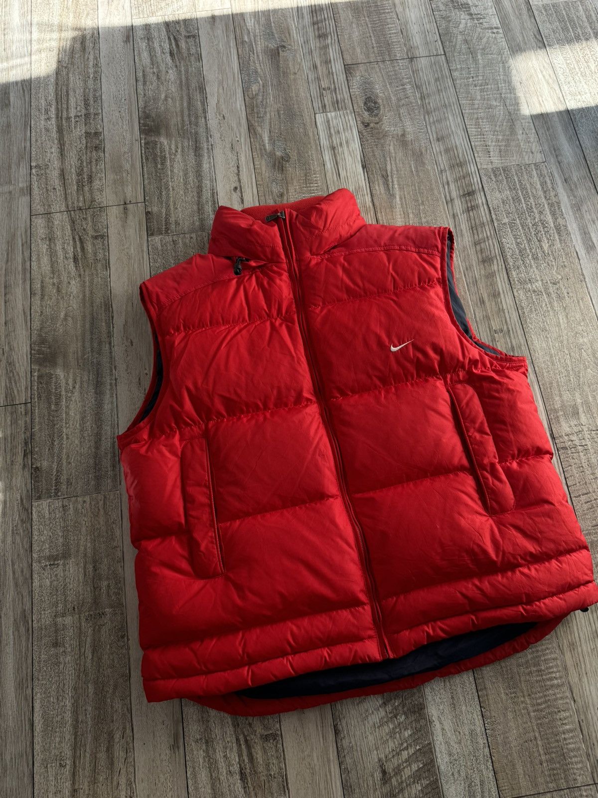 Nike × Vintage Nike red vintage vest Size US L / EU 52-54 / 3 - 9 Thumbnail
