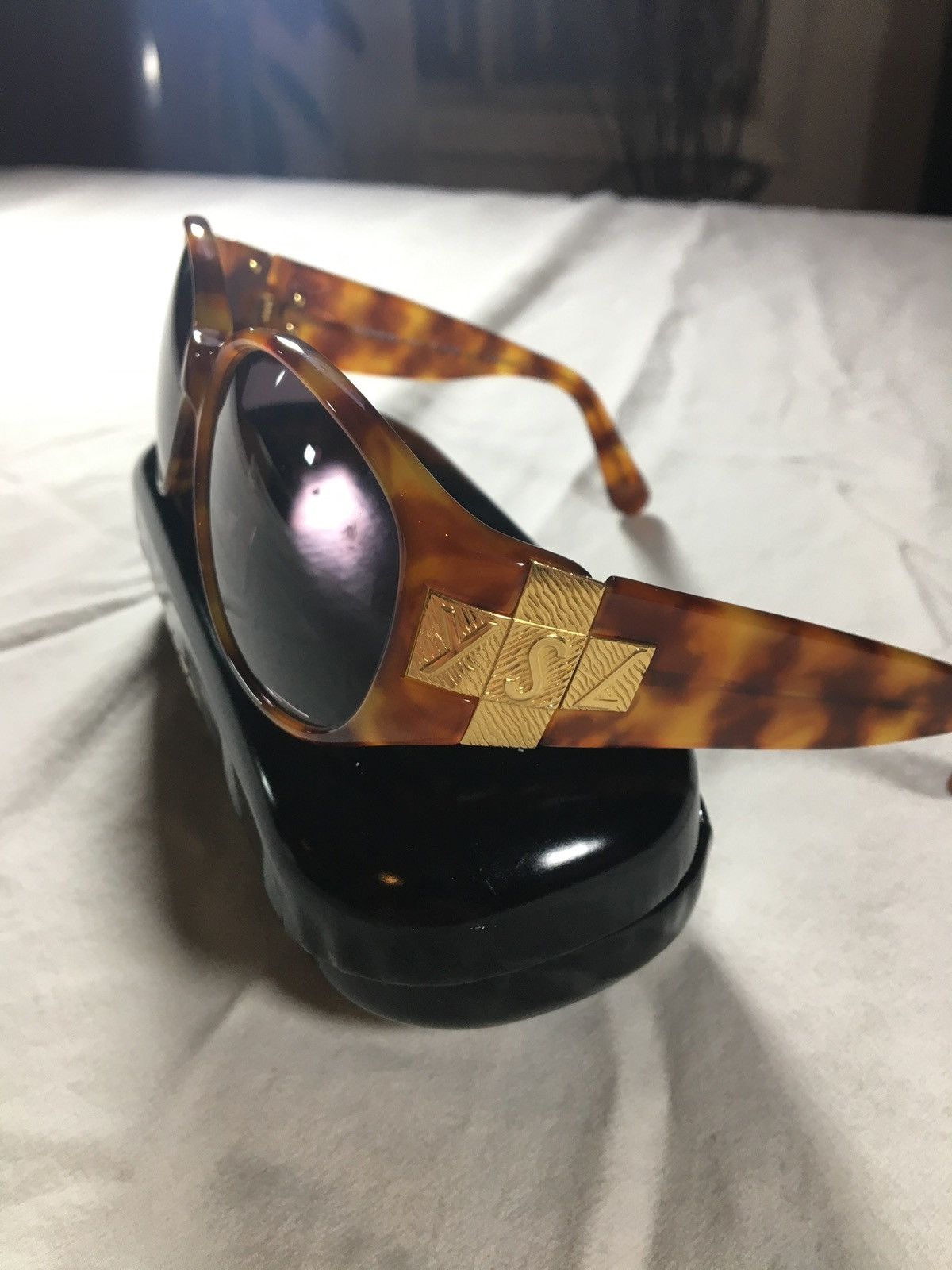 Yves Saint Laurent Toirtoise YSL shades Size ONE SIZE - 1 Thumbnail