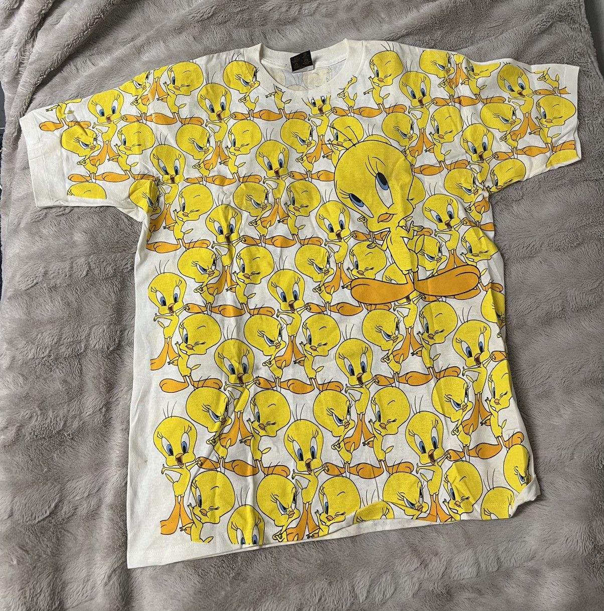 Brockum Looney Tunes Tweedy Bird All vintage overprint t-shirt Size US L / EU 52-54 / 3 - 1 Thumbnail