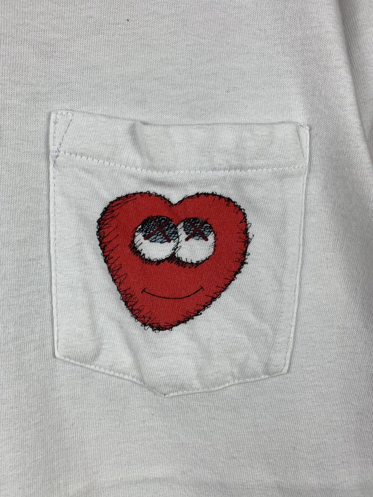 Uniqlo Steals! Kaws Uniqlo Pocket Tee Size US M / EU 48-50 / 2 - 3 Thumbnail