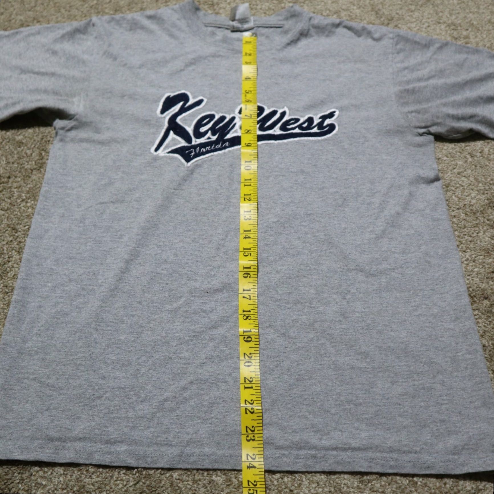 Gildan Gildan Shirt Men M Key West Florida Short Sleeve Tee T-Shirt Gray 100% Cotton Regular Crew Neck All Seasons Size US M / EU 48-50 / 2 - 6 Thumbnail