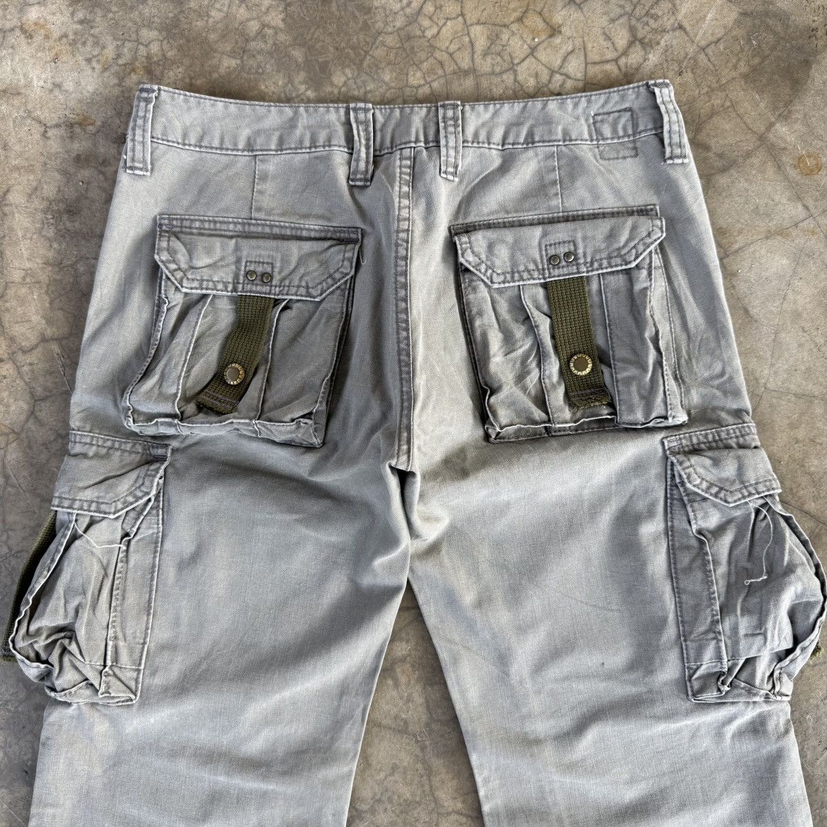 Japanese Brand W29 Vintage Made in Nippon Flare Faded Cargo Pants Size US 29 - 8 Thumbnail
