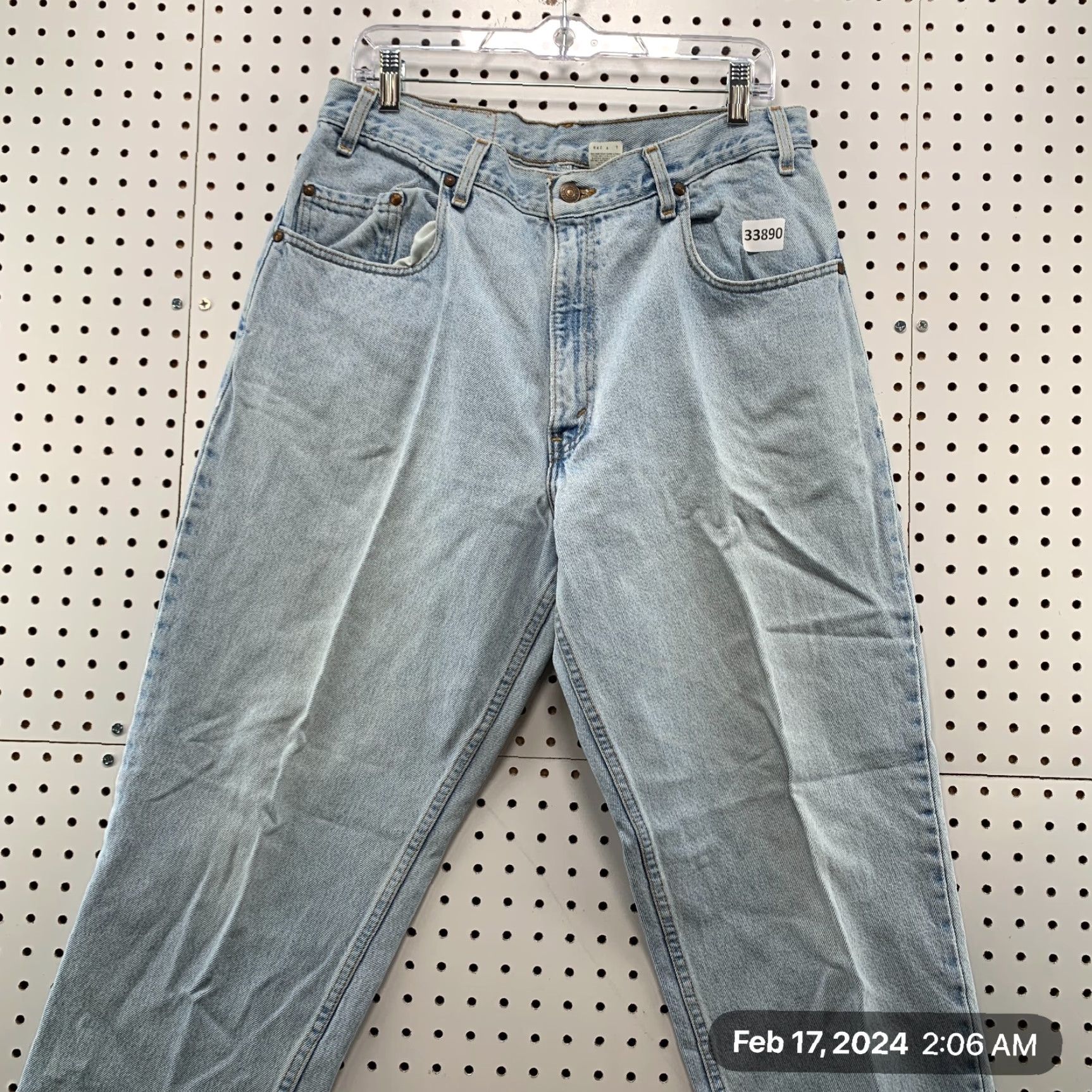 Levi's VINTAGE Levi's 545 Jeans Mens 34x32 Blue Denim Distressed USA 90s Tapered Relaxed Fit Regular Men Size US 34 / EU 50 - 6 Thumbnail