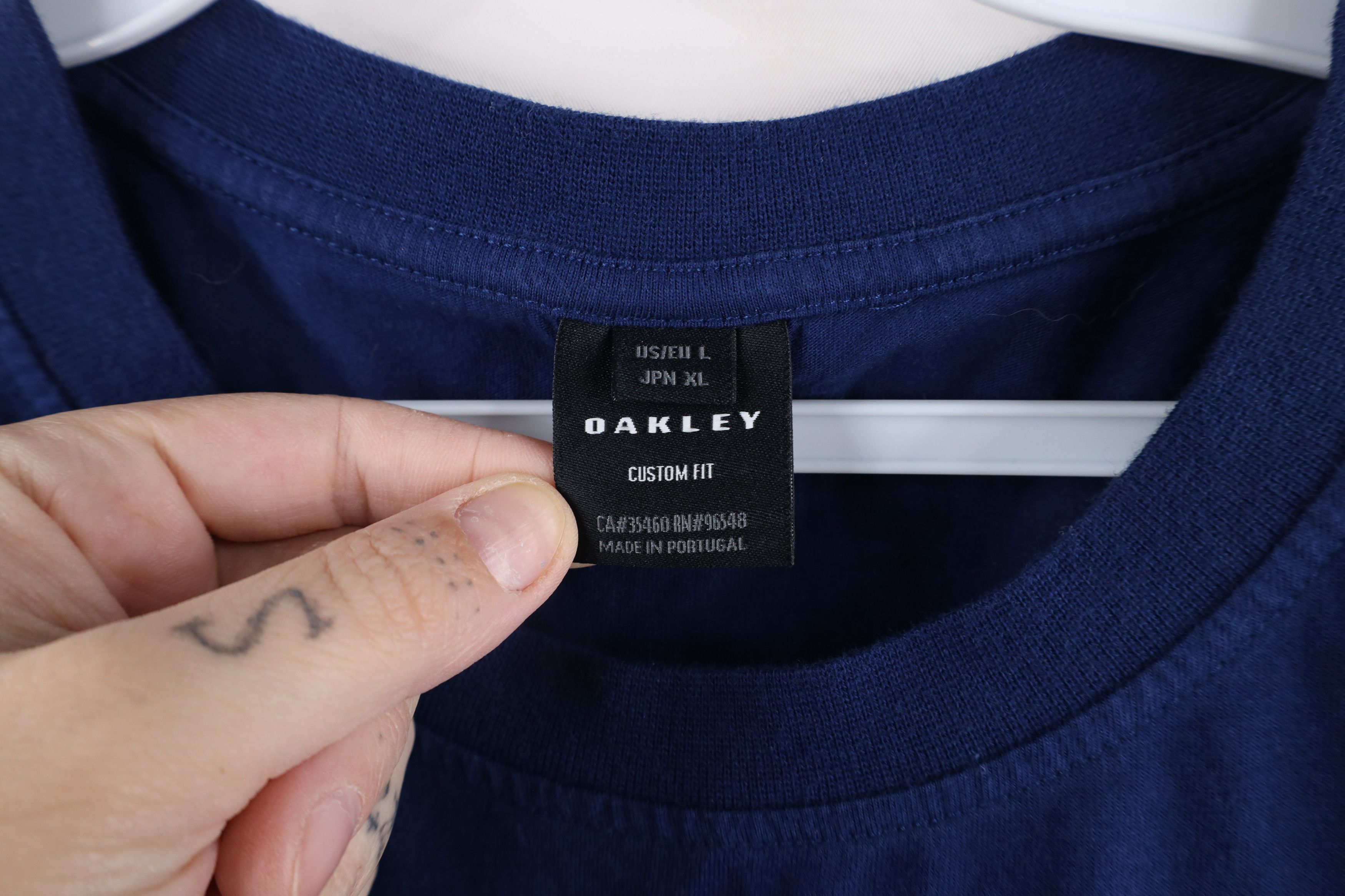 Oakley × Vintage Vintage Oakley Block Letter O Logo Short Sleeve T-Shirt Size US L / EU 52-54 / 3 - 8 Thumbnail