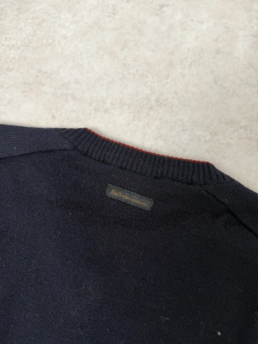 Dolce & Gabbana 2000s Dolce & Gabbana V Neck Navy Wool Sweater Size US S / EU 44-46 / 1 - 4 Thumbnail