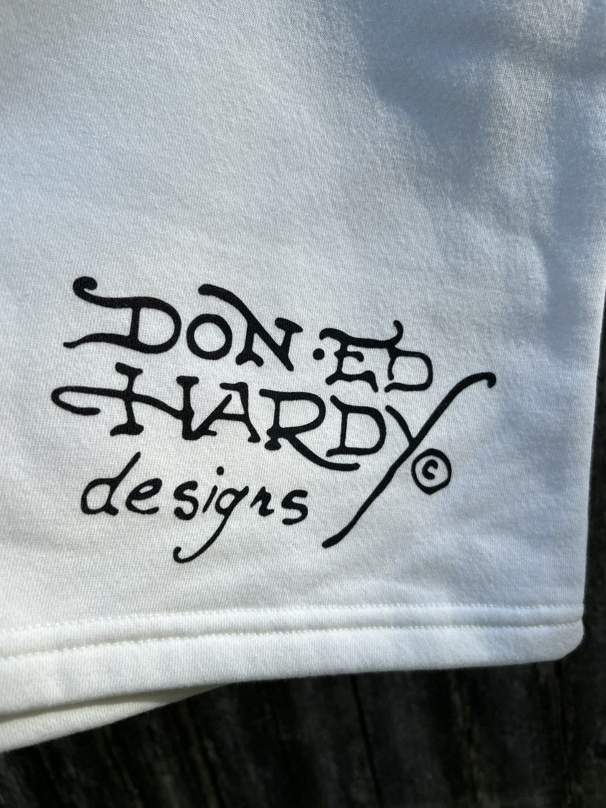 Designer × Ed Hardy Authentic Ed Hardy Love Kills Slowly Fleece Ivory Shorts L Size US 34 / EU 50 - 3 Thumbnail
