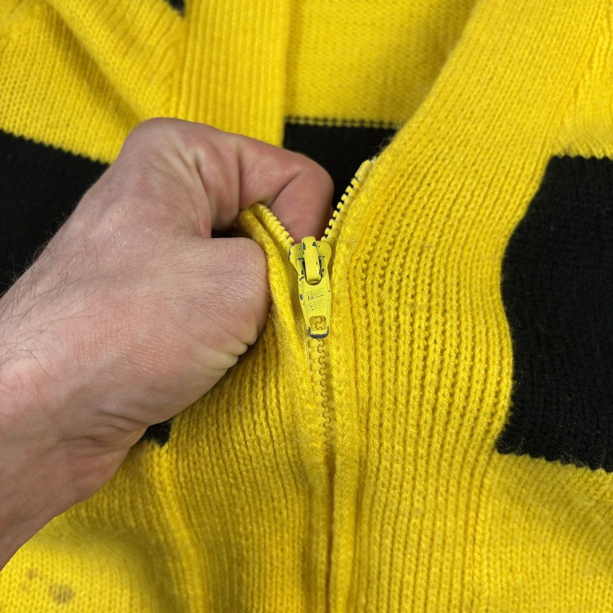 Other × Vintage 1980s Vintage Cardigan Sweater Striped Zip-Up Bumble Bee 80s Size US S / EU 44-46 / 1 - 5 Thumbnail