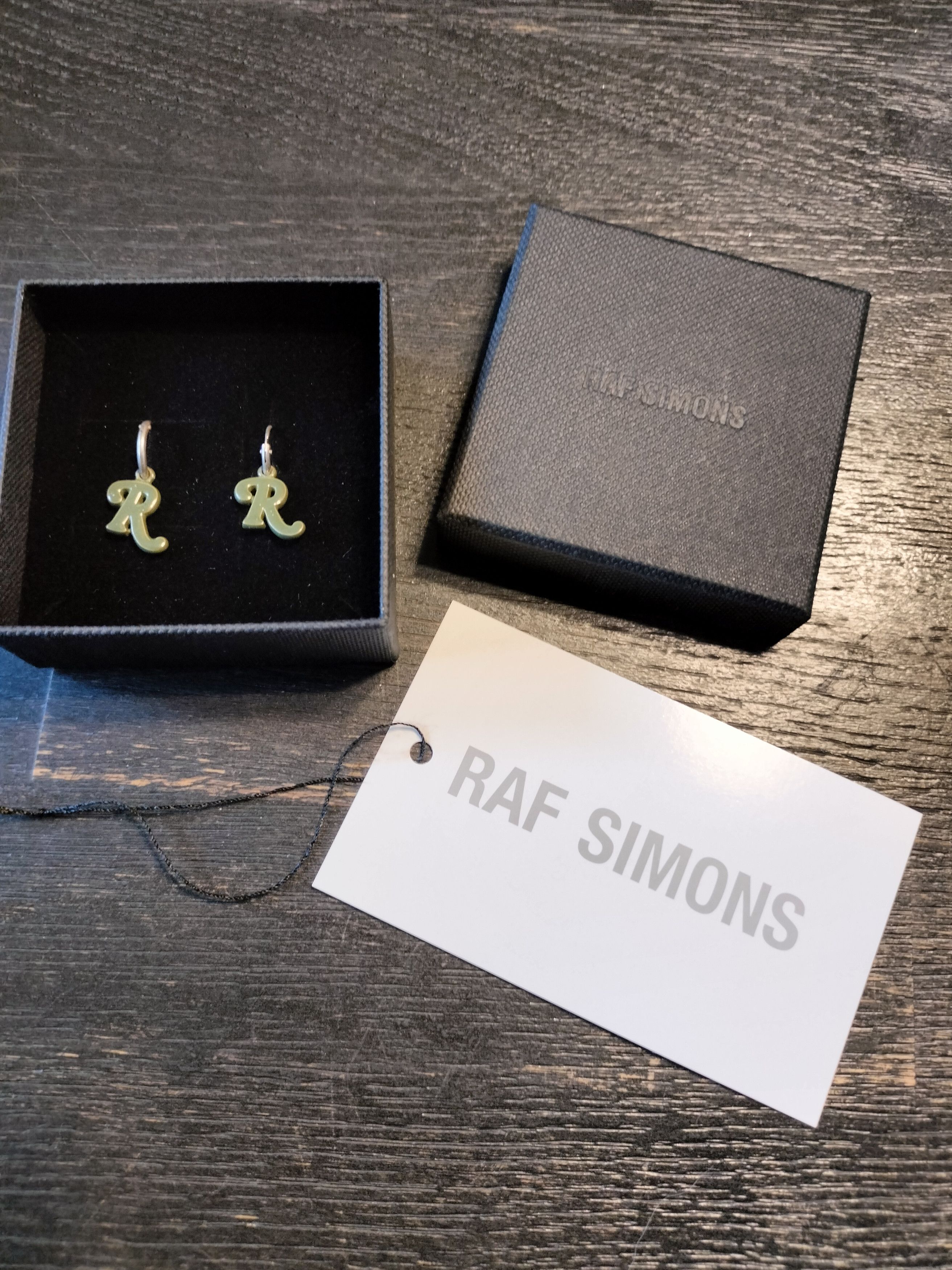 Raf Simons Hoop earring R green Size ONE SIZE - 1 Thumbnail