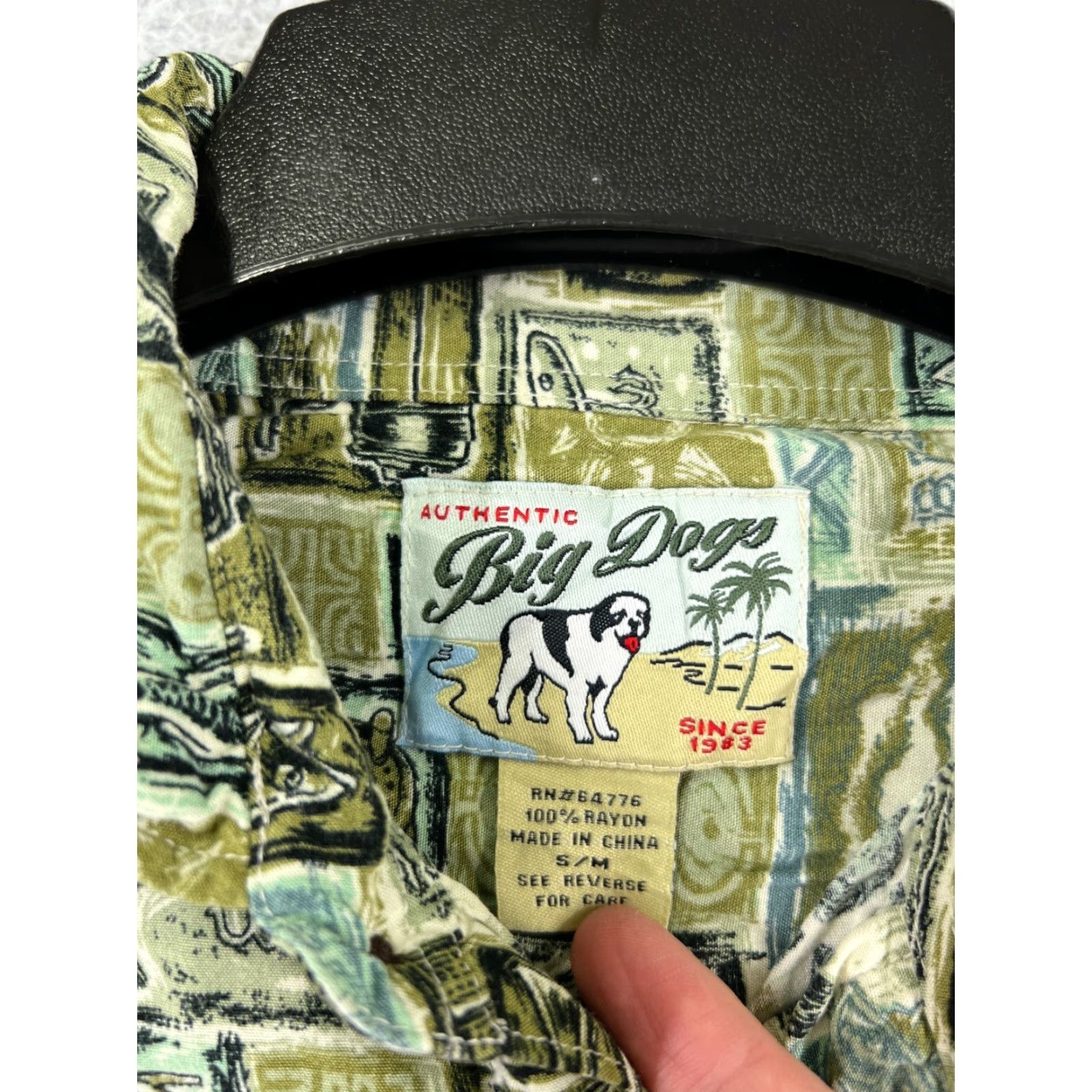 Big Dogs Big Dogs Shirt Mens Small Green 100% Rayon Hawaiian Fish Fishing Boats Size US S / EU 44-46 / 1 - 3 Thumbnail