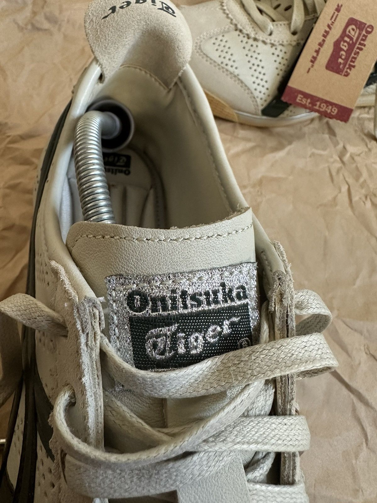 BMW × Japanese Brand × Onitsuka Tiger 🔥 Very Rare Onitsuka Tiger x BMW Mini Mexico 66 2007 Size US 8.5 / EU 41-42 - 5 Thumbnail