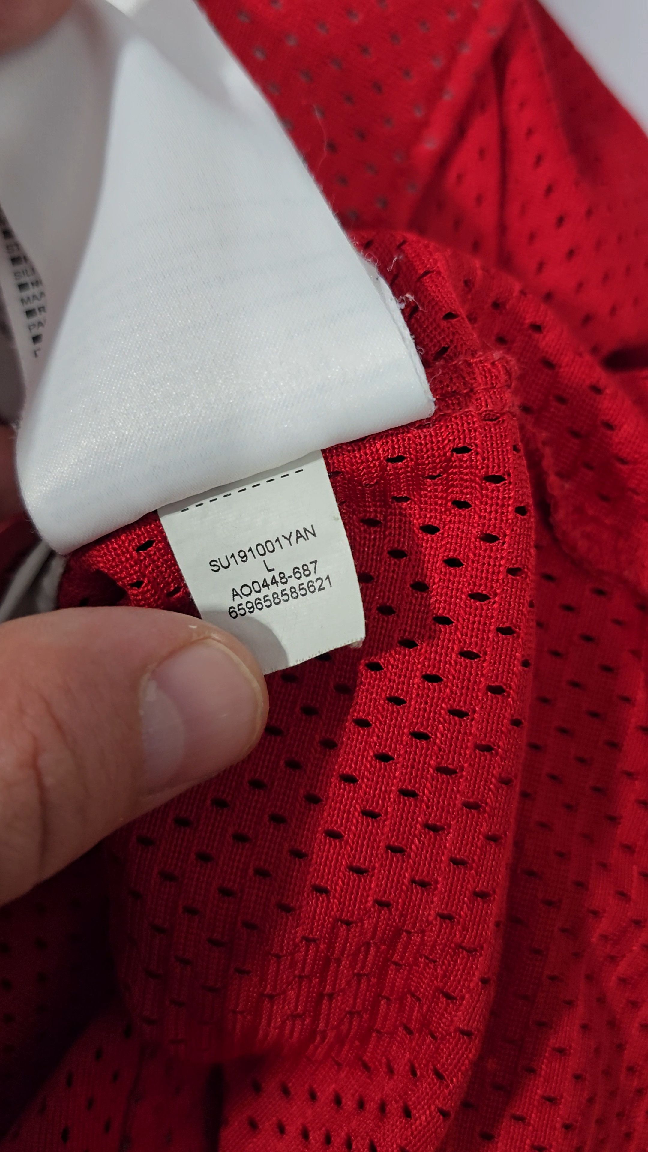 Jordan Brand Nike Jordan Jumpman mesh baseball jersey in red. Size US L / EU 52-54 / 3 - 14 Thumbnail