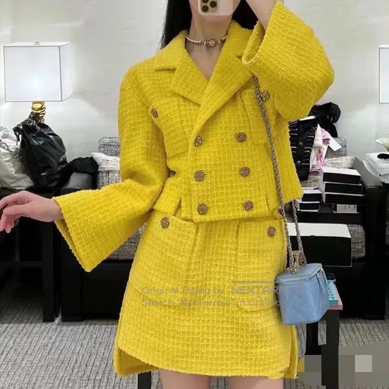 Chanel Chanel 22S Yellow Woven Mini Skirt. Size US 36 / EU 52 - 2 Thumbnail