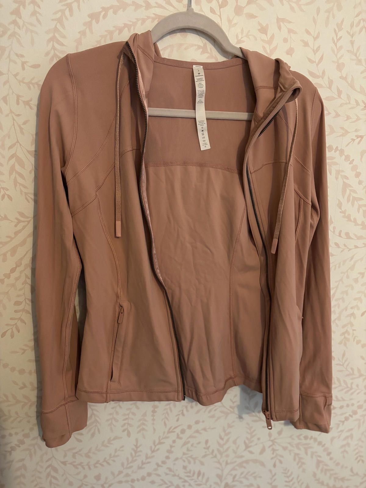 Lululemon NWOT Lululemon Pink Lightweight Zip-Up Hoodie Jacket sz 8 Size M / US 6-8 / IT 42-44 - 6 Thumbnail