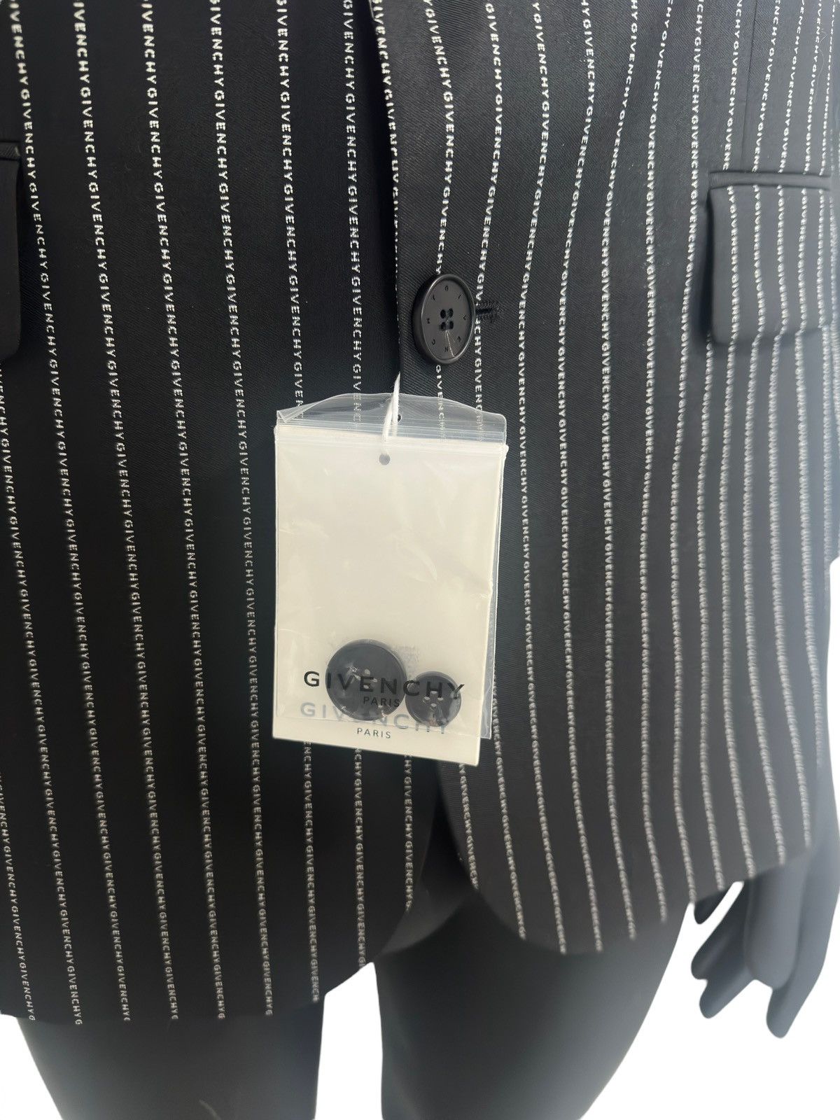 Givenchy Givenchy Logo Pinstripe Blazer Size 52L - 9 Thumbnail