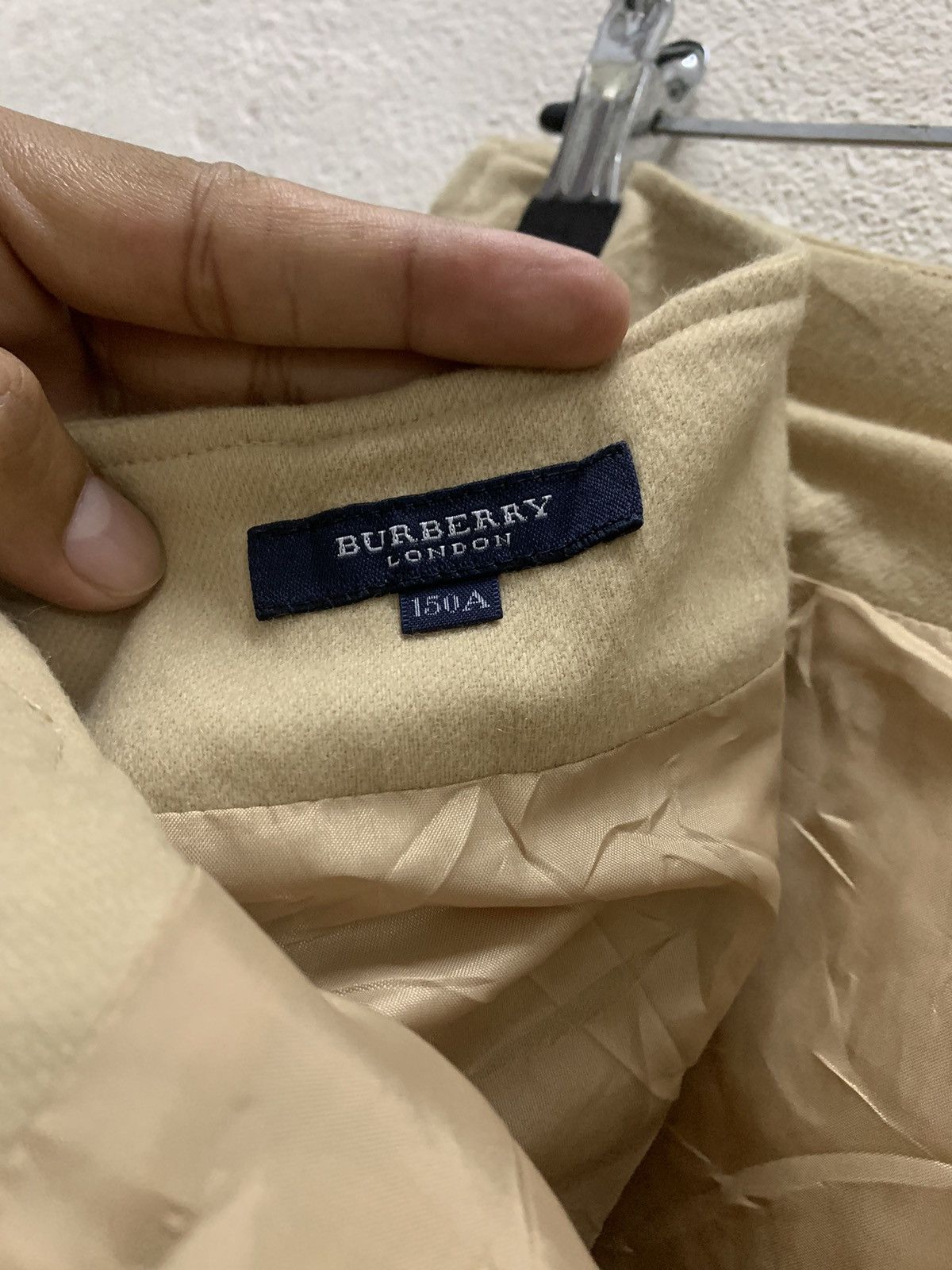 Burberry Vintage Burberry Pleated Mini Skirt Wool Size 26" / US 2 / IT 38 - 9 Thumbnail