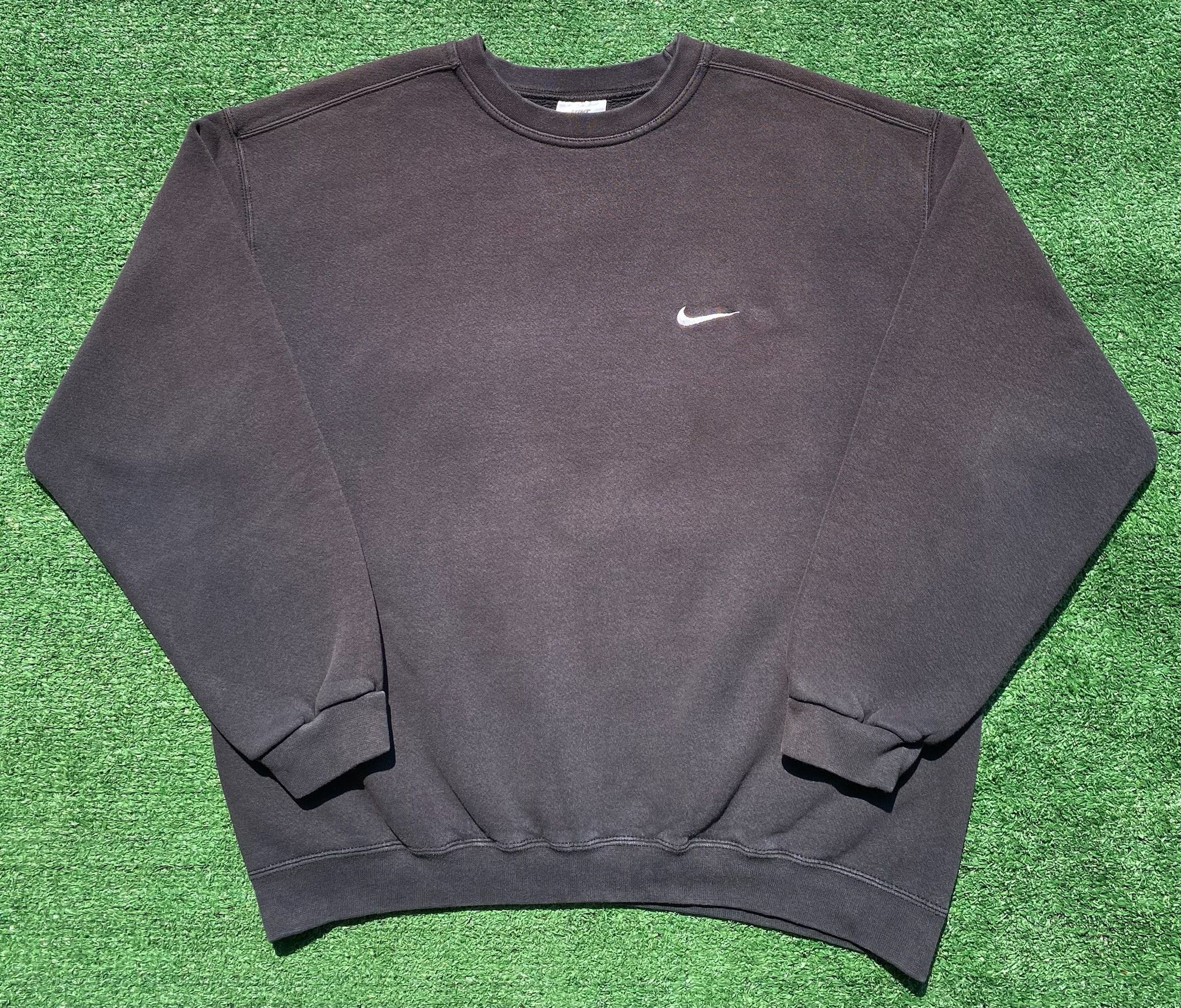 Nike 90’s Nike Swoosh White Tag Black Sweatshirt XL USA Made Size US XL / EU 56 / 4 - 1 Thumbnail