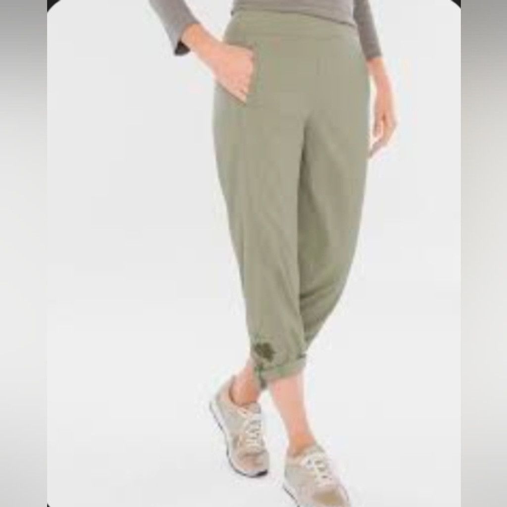 Chicos Zenergy By Chico's Neema Embroidered Crop Golf Pants Size .5 Size 32" / US 10 / IT 46 - 1 Thumbnail