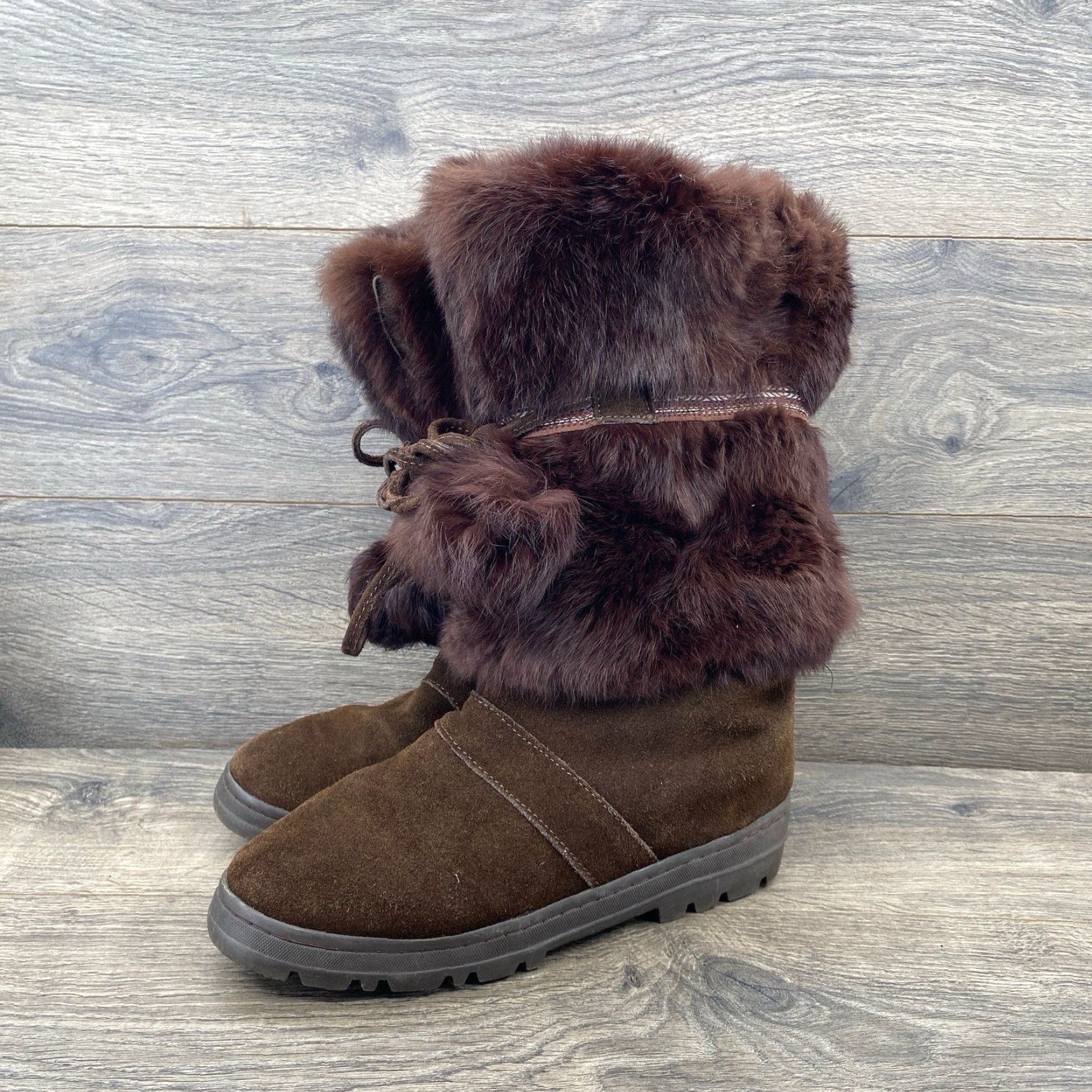 VINTAGE Minnetonka Women's Boot Brown Faux Fur Suede Bootie Size 8 Mid-Calf Warm Cozy Boots Womens