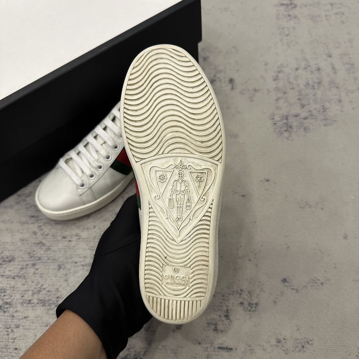 Gucci Gucci Ace Bee Size US 4.5 / IT 34.5 - 5 Thumbnail