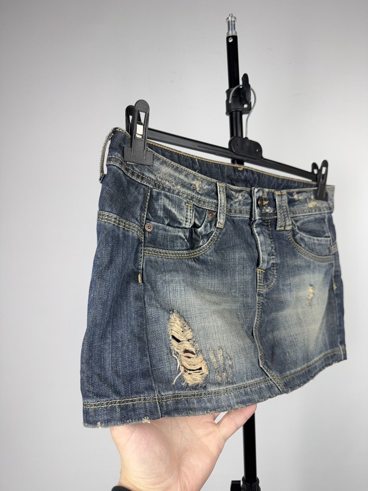 Benetton 00s Y2K Benetton Y2K Distressed Denim Mini Skirt Faded Wash Size 27" / US 4 / IT 40 - 2 Thumbnail