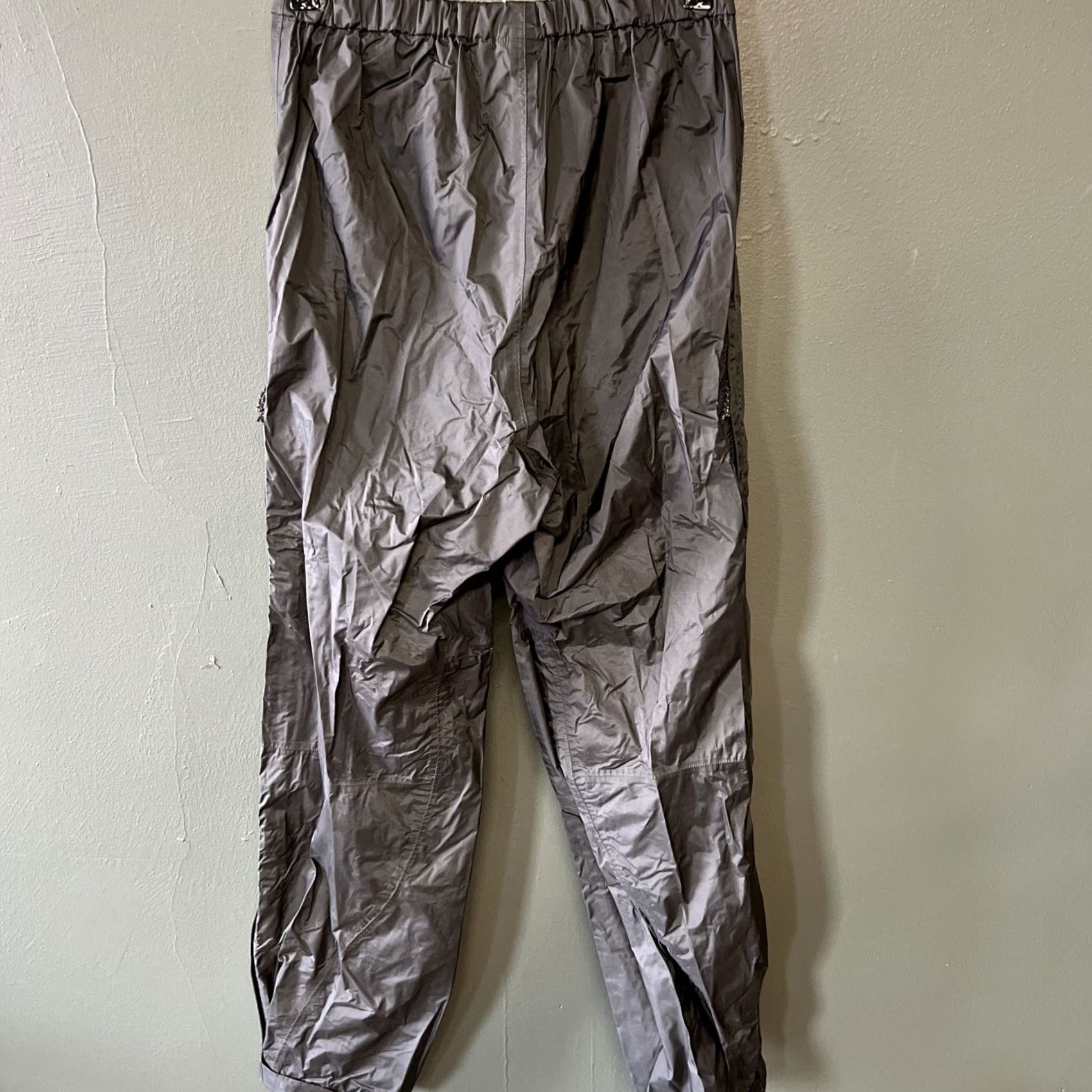 Mountain Hardwear Mountain Hardwear Pants Women Small Gray Conduit DT Side Zip Snow Pants Pockets Water Resistant Hiking Skiing Size 28" / US 6 / IT 42 - 4 Thumbnail