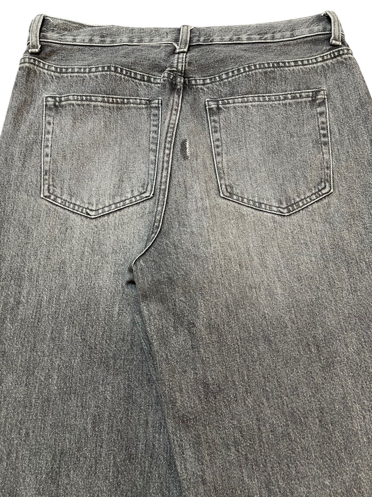 Uniqlo Vintage Japanese Uniqlo Faded Wash Style Baggy Jeans Size US 32 / EU 48 - 6 Thumbnail