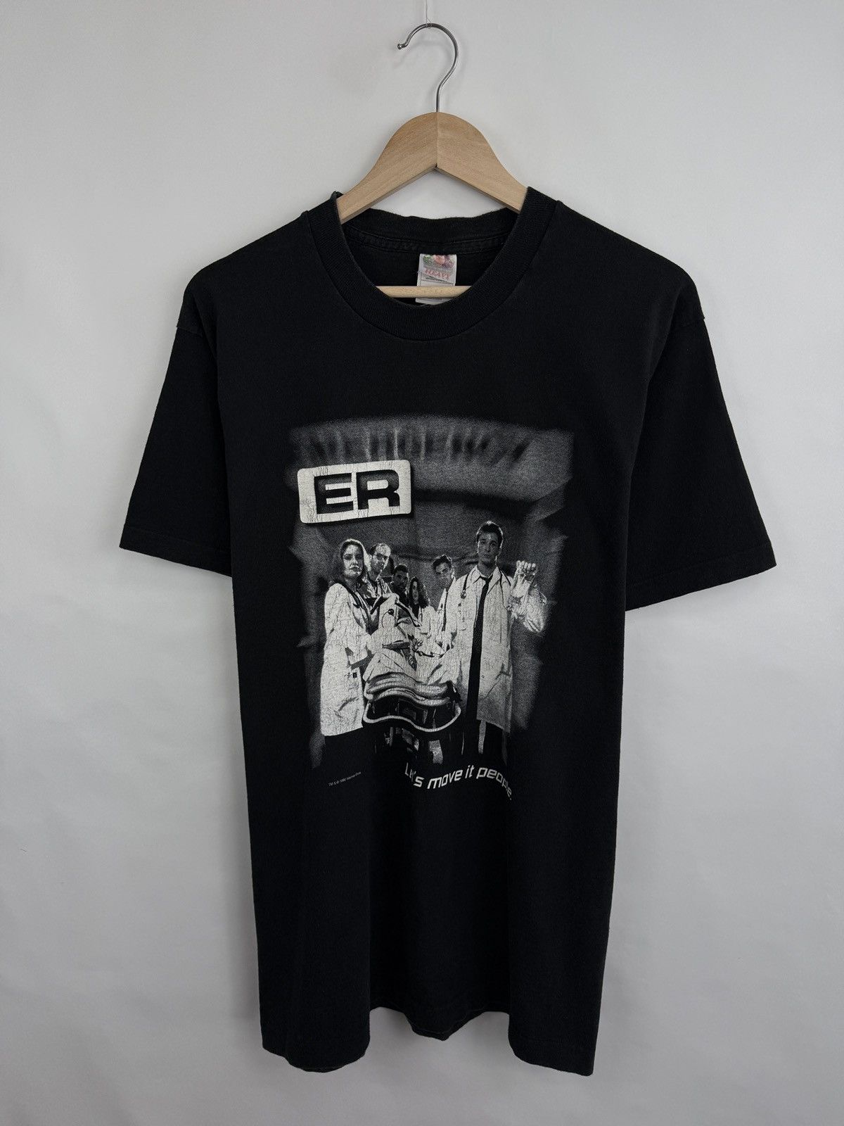 Fruit Of The Loom 🇺🇸 Vintage 1996 ER Movie Warner Bros Let’s Move it People Tee Size US L / EU 52-54 / 3 - 3 Thumbnail