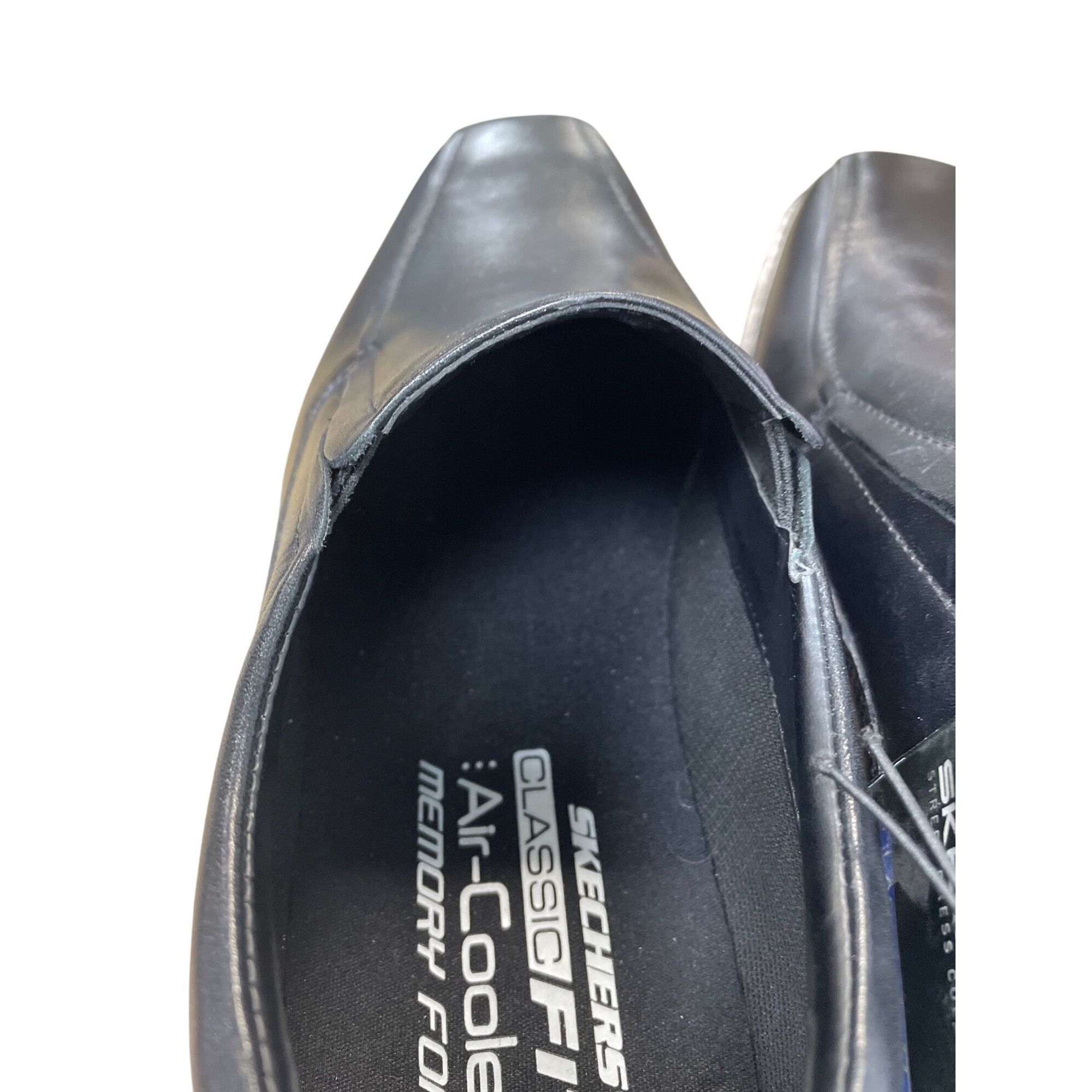 SKECHERS Skechers Classic fit Mens Black Leather Slip Loafers Sz 12 S Size US 12 / EU 45 - 6 Thumbnail
