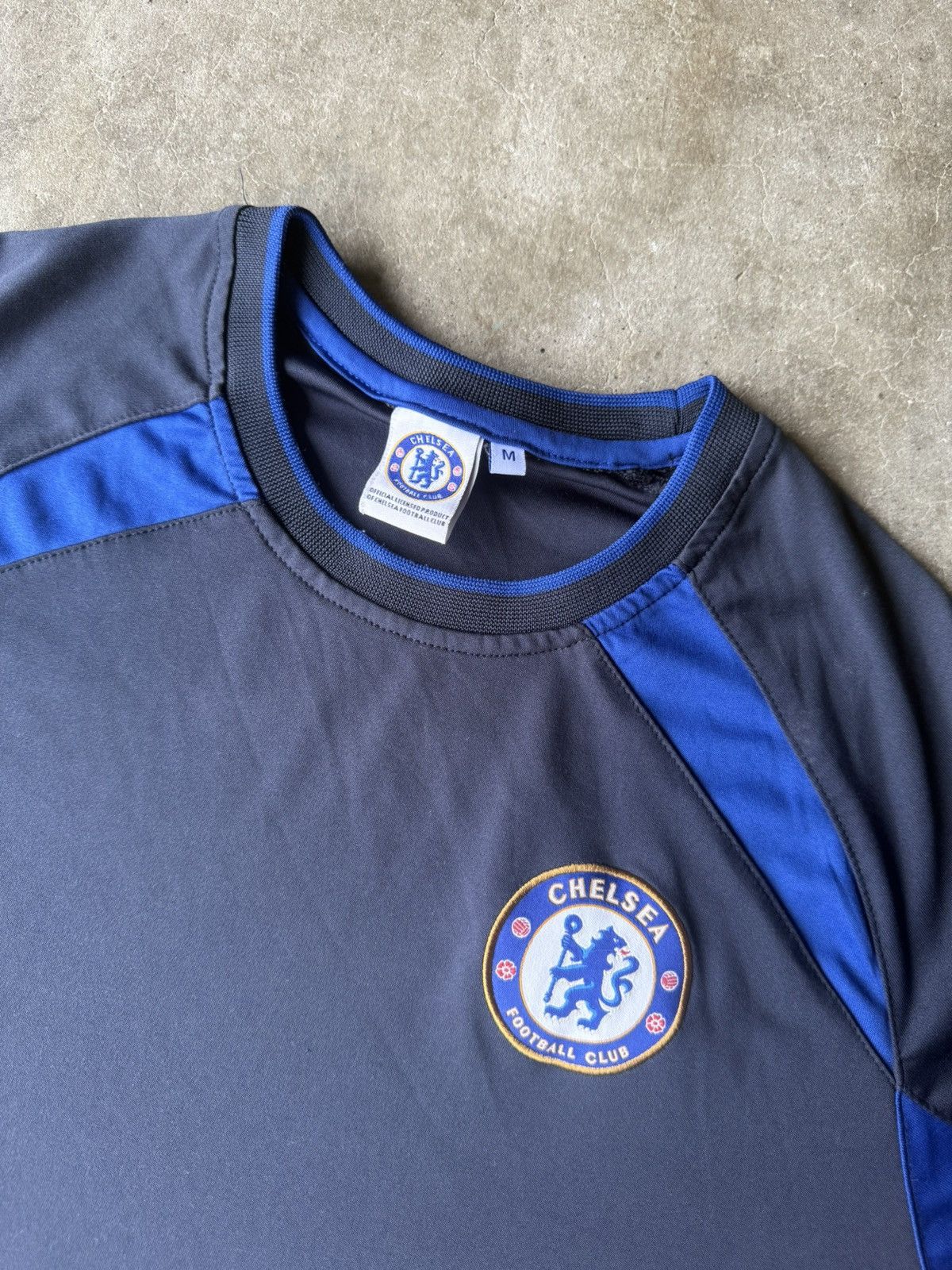 Chelsea Soccer Chelsea F.C Soccer Jersey Size Medium Size US M / EU 48-50 / 2 - 2 Thumbnail