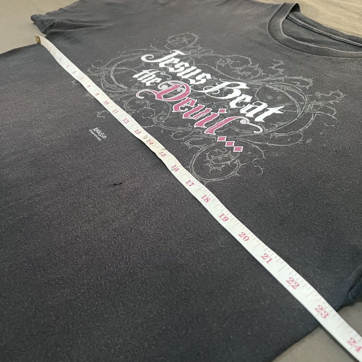 Vintage Vintage Y2K Jesus beat the devil God Lord Bible Tee XL Faded Size US XL / EU 56 / 4 - 8 Thumbnail