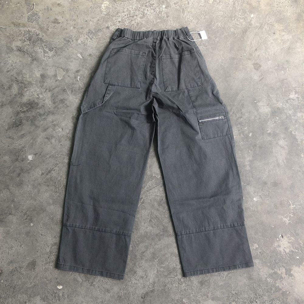 Japanese Brand Streetwear Cargo Pants Loose Size US 30 / EU 46 - 2 Thumbnail