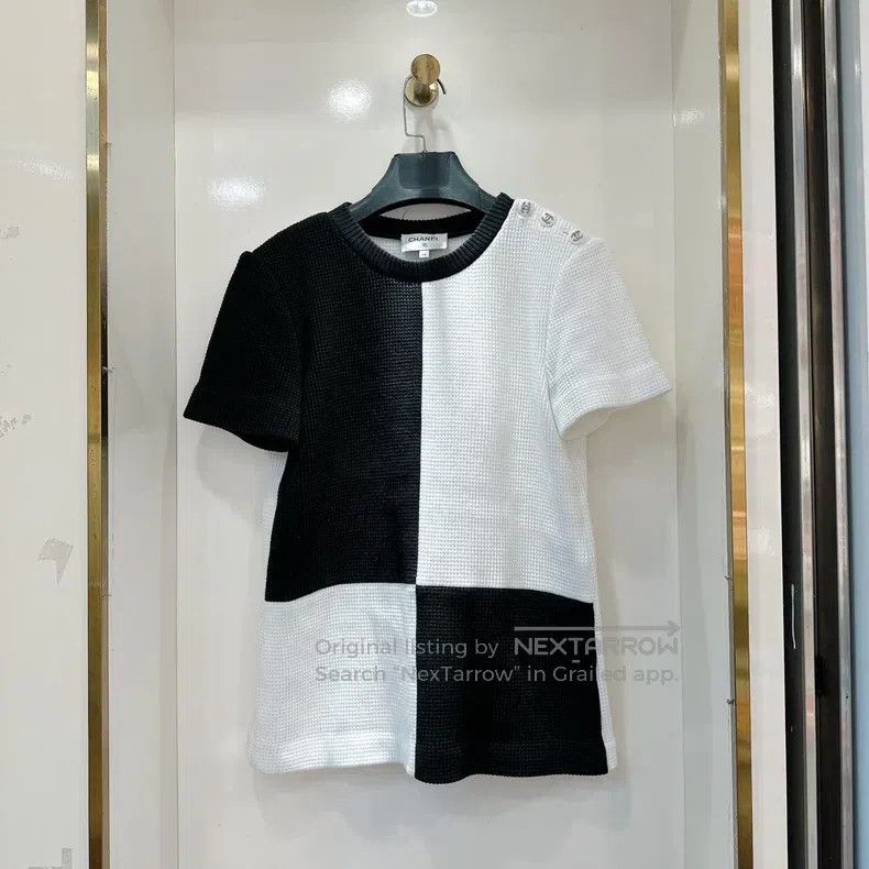 Chanel Chanel 21c black and white short sleeves Size XS / US 0-2 / IT 36-38 - 1 Thumbnail
