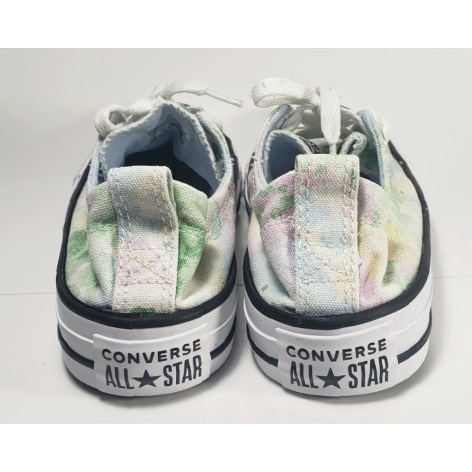 Converse Converse Chuck Taylor Low Top Sneaker Festival Print Womens Size 5 Multicolor Festival Converse Chuck Taylor Low Top Sneaker Womens Size 5 Multicolor Size S / US 4 / IT 40 - 4 Thumbnail
