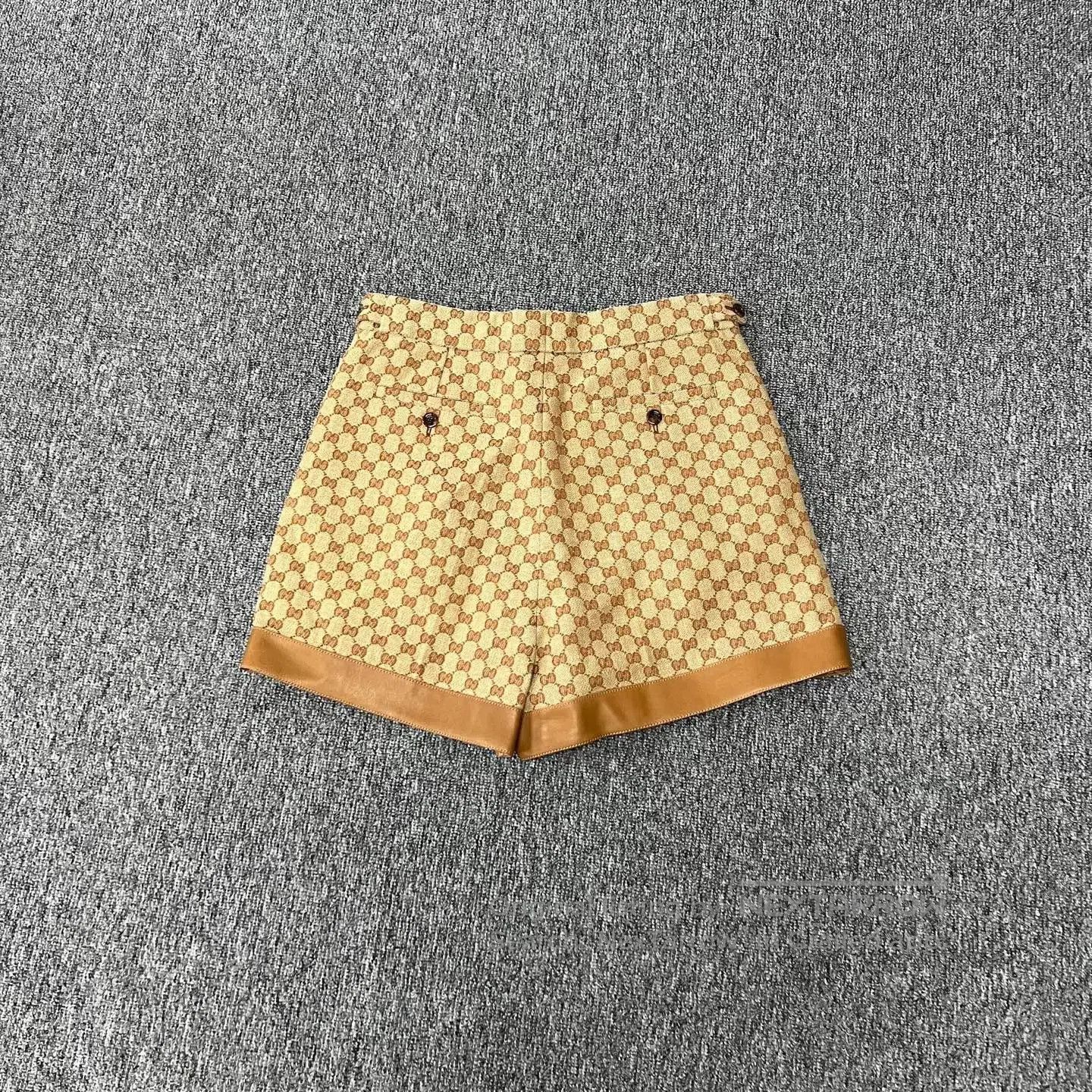 Gucci Guicci size 42 Full-print, old-style patterned leather sho Size US 32 / EU 48 - 2 Thumbnail