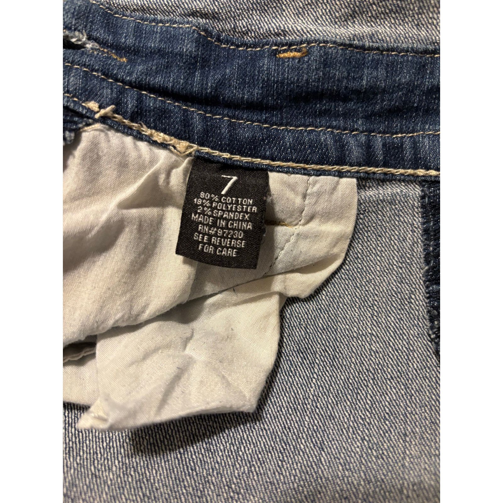 Almost Famous Almost Famous Blue Denim Overalls Juniors Size Small Size 27" / US 4 / IT 40 - 8 Thumbnail