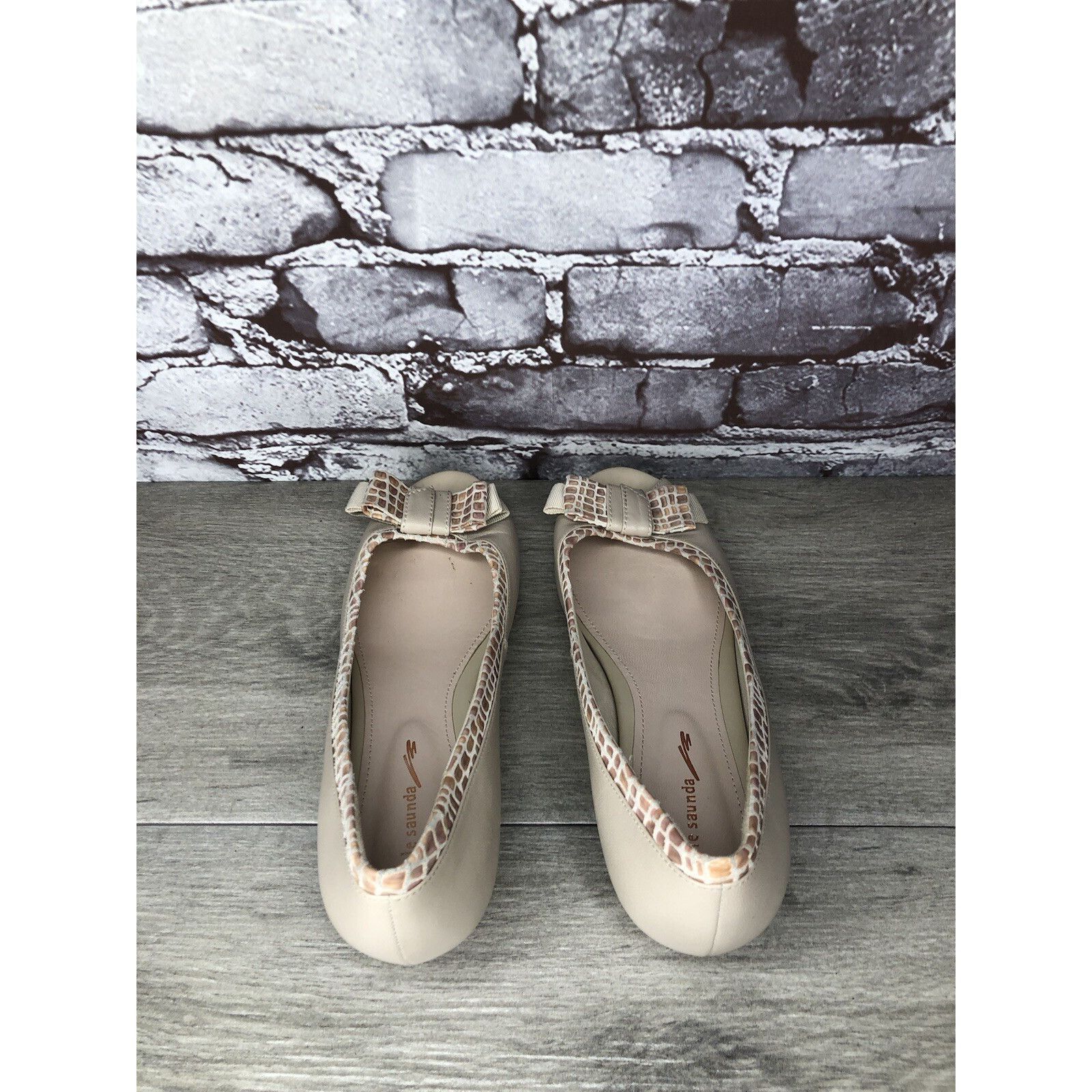 Other LE SAUNDA Ivory Leather Pink Croc Bow Peep Toe Wedges Women’ Size US 7.5 / IT 37.5 - 20 Thumbnail