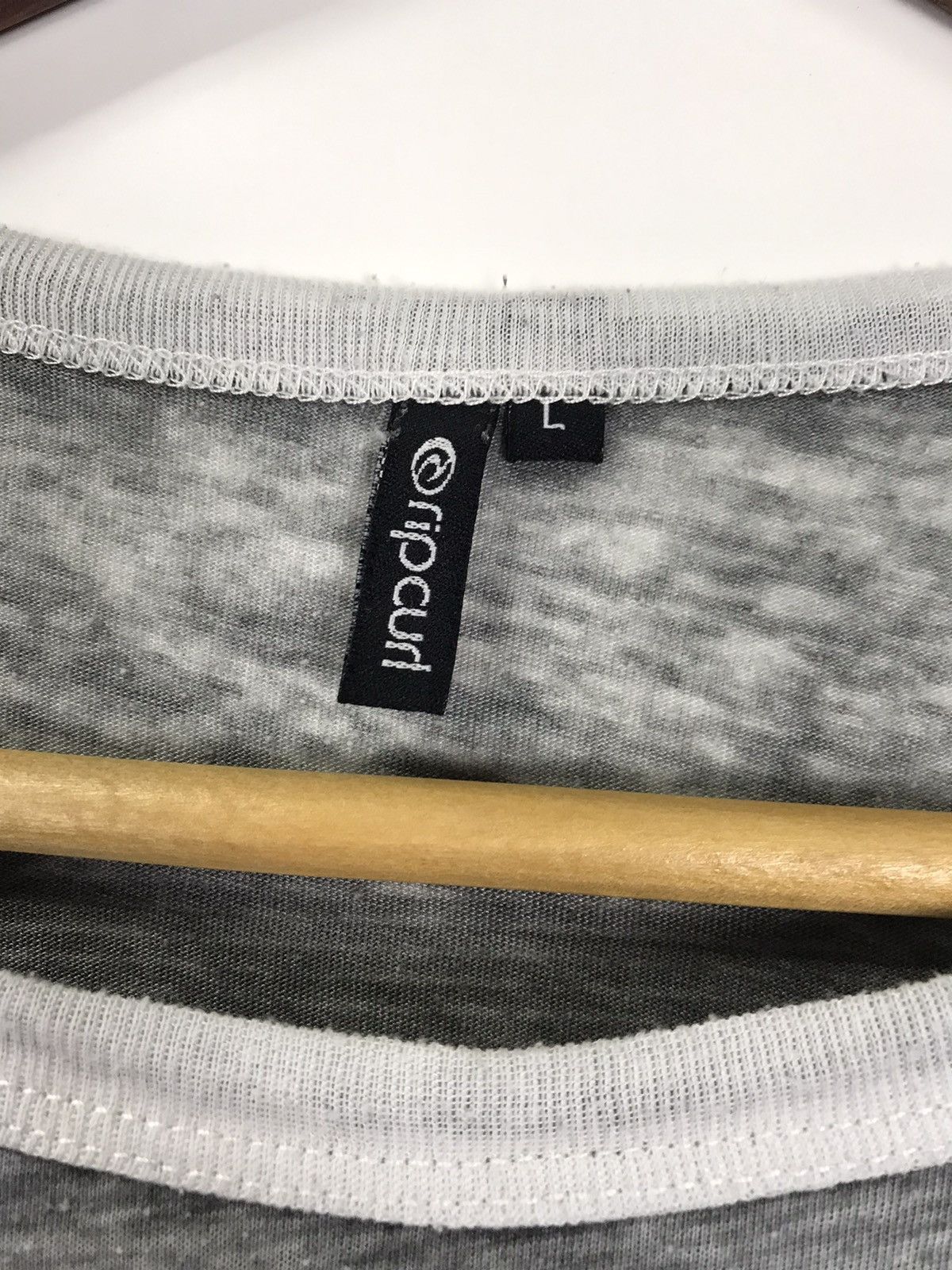 Ripcurl Ripcurl Womens tee Size L / US 10 / IT 46 - 8 Thumbnail