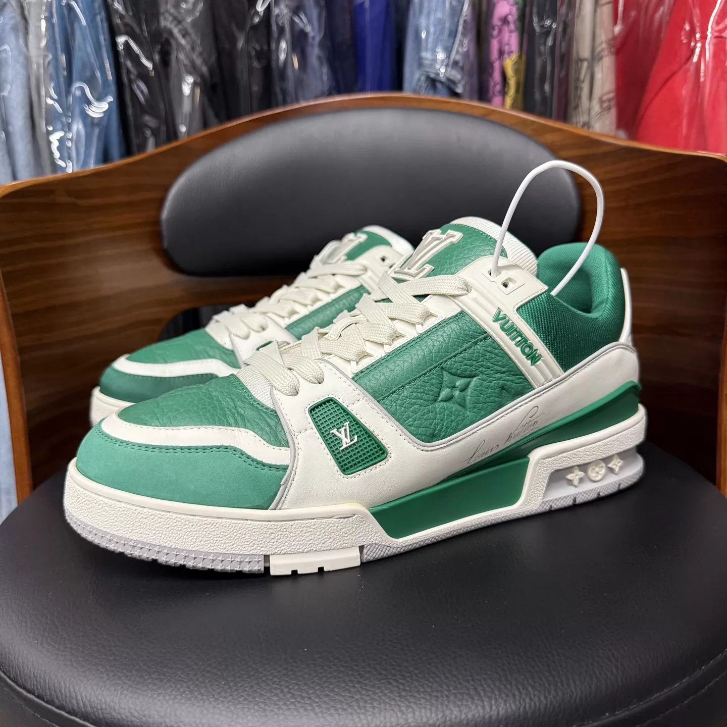 Louis Vuitton Louis Vuitton Trainer New White Green Embossed 8.5/42.5 Size US 9.5 / EU 42-43 - 1 Thumbnail
