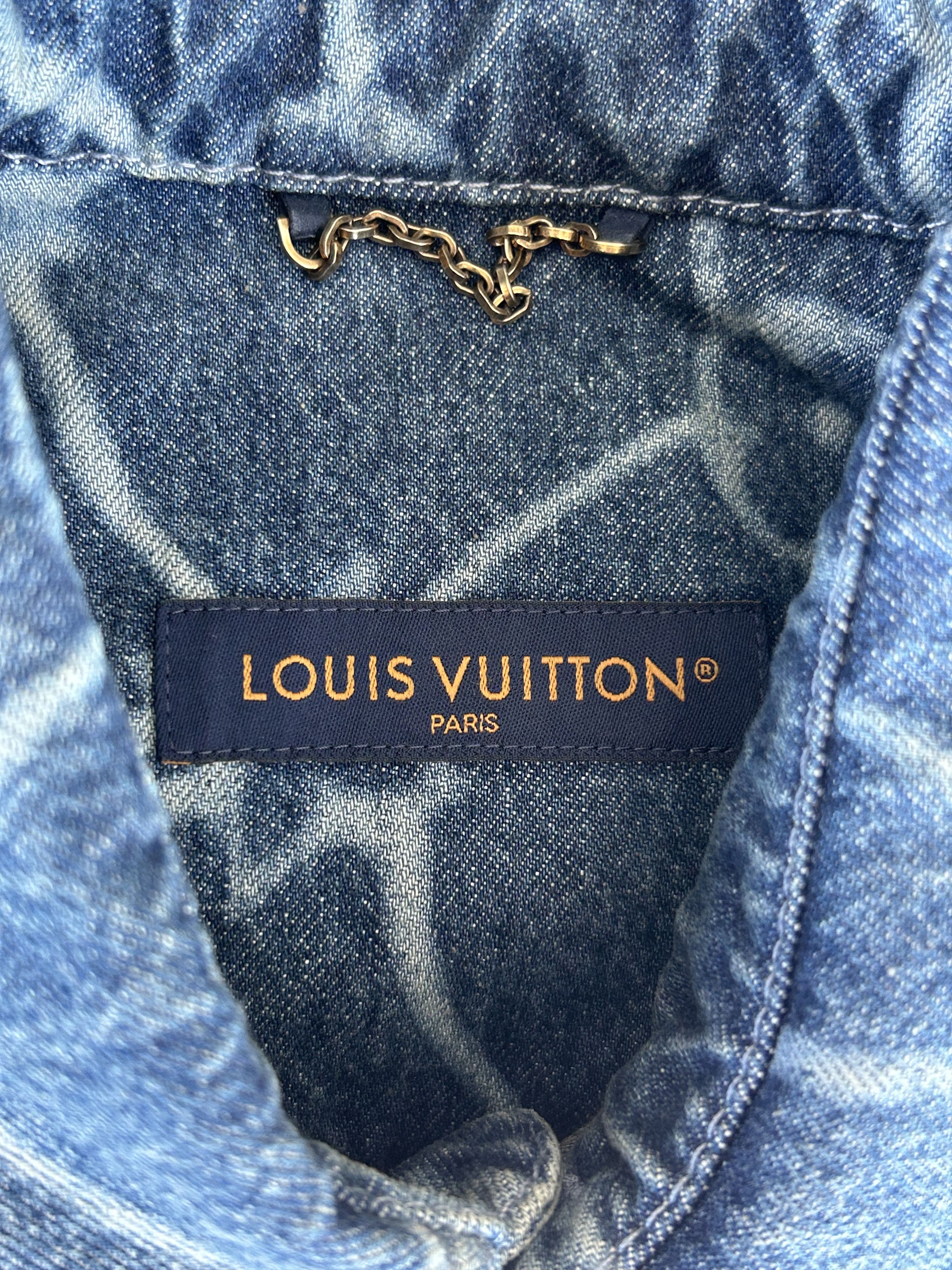 Louis Vuitton Louis Vuitton Blue & White Barb Wire Monogram Denim Shirt Size US XL / EU 56 / 4 - 3 Thumbnail