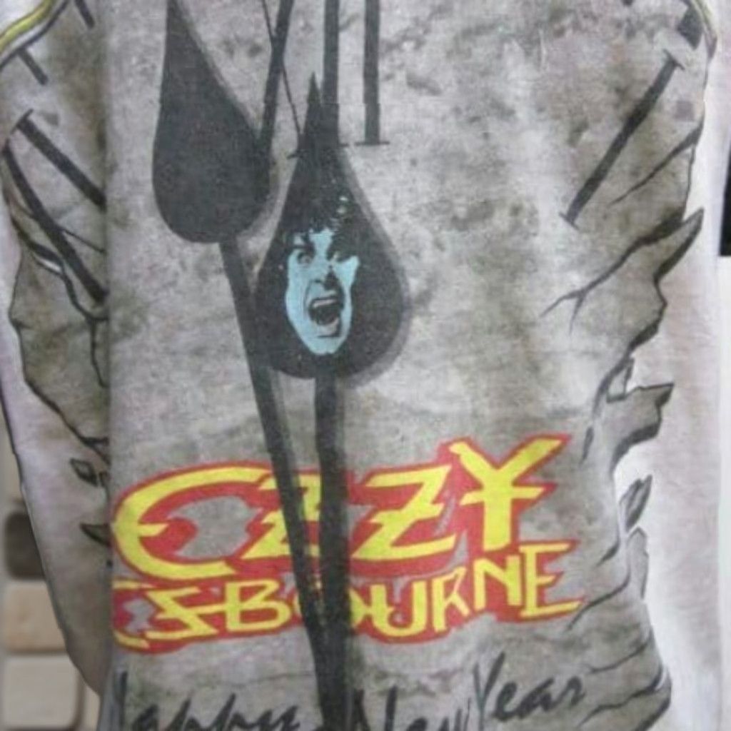Vintage VINTAGE Ozzy Osbourne Raglan Tour T-Shirt Long Sleeve M White 80S Old Vintage Shirt Mens XS?? Size US M / EU 48-50 / 2 - 1 Thumbnail